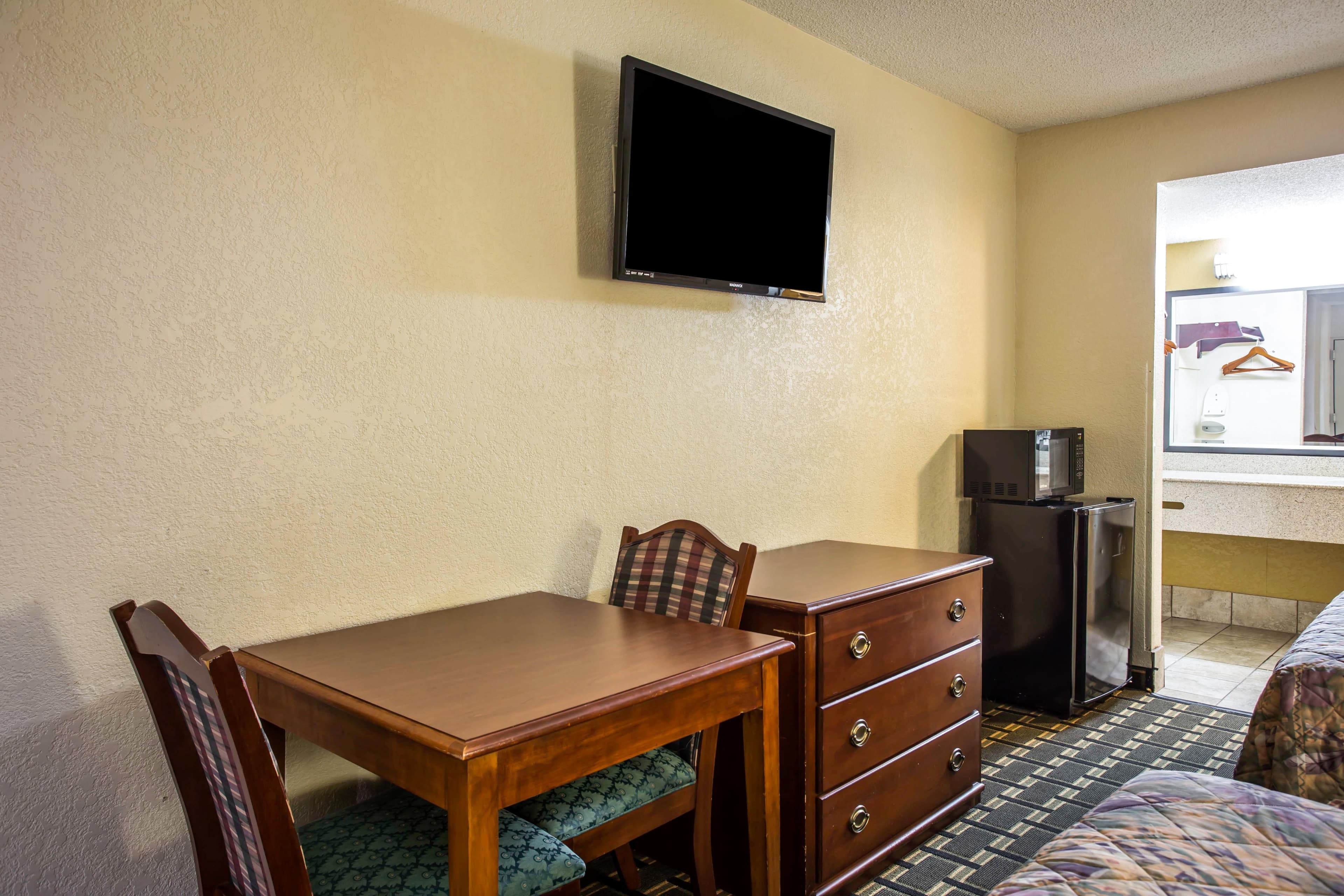 Econo Lodge Salisbury South — 19