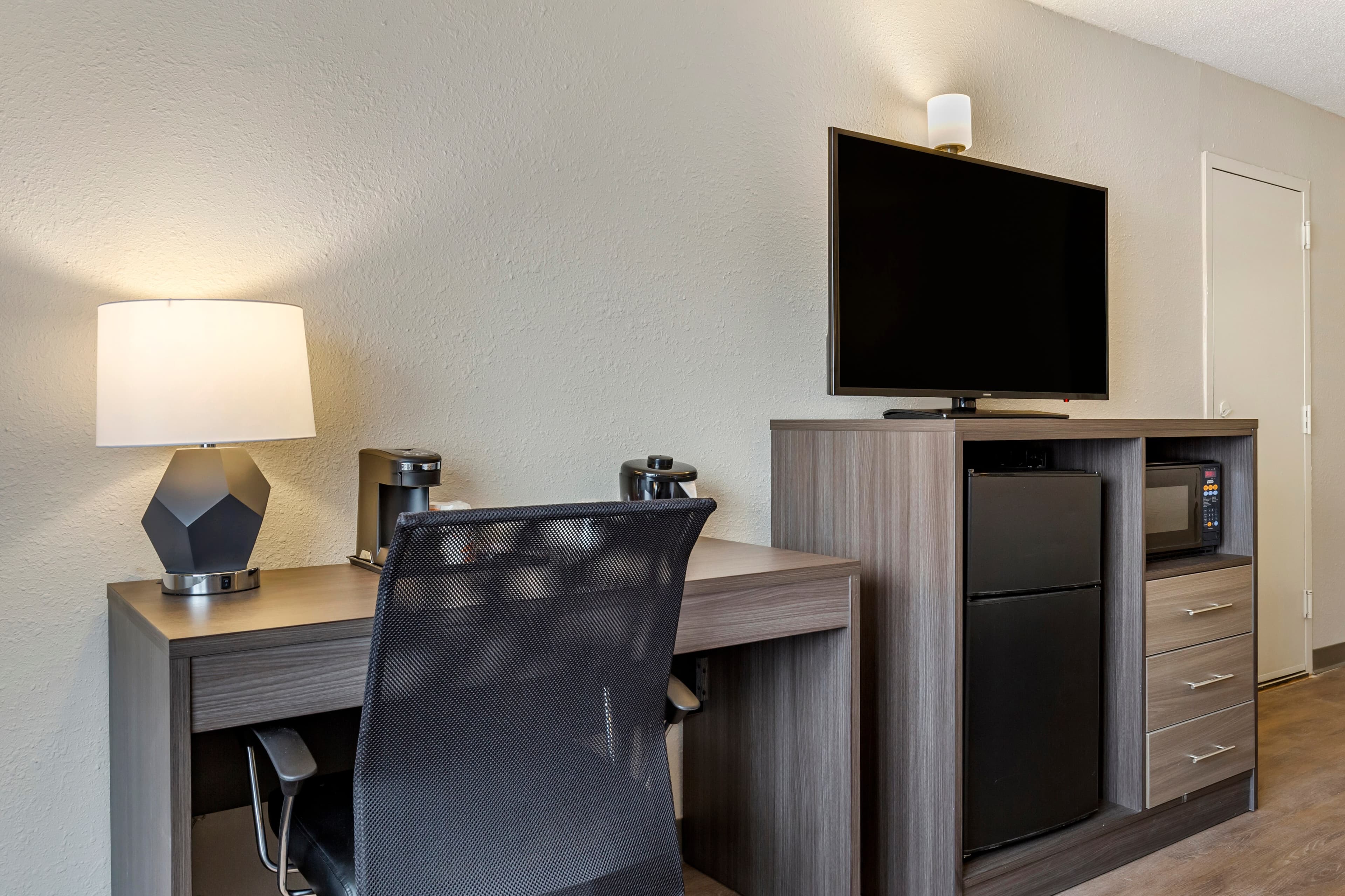 Clarion Pointe Raleigh Midtown — 7