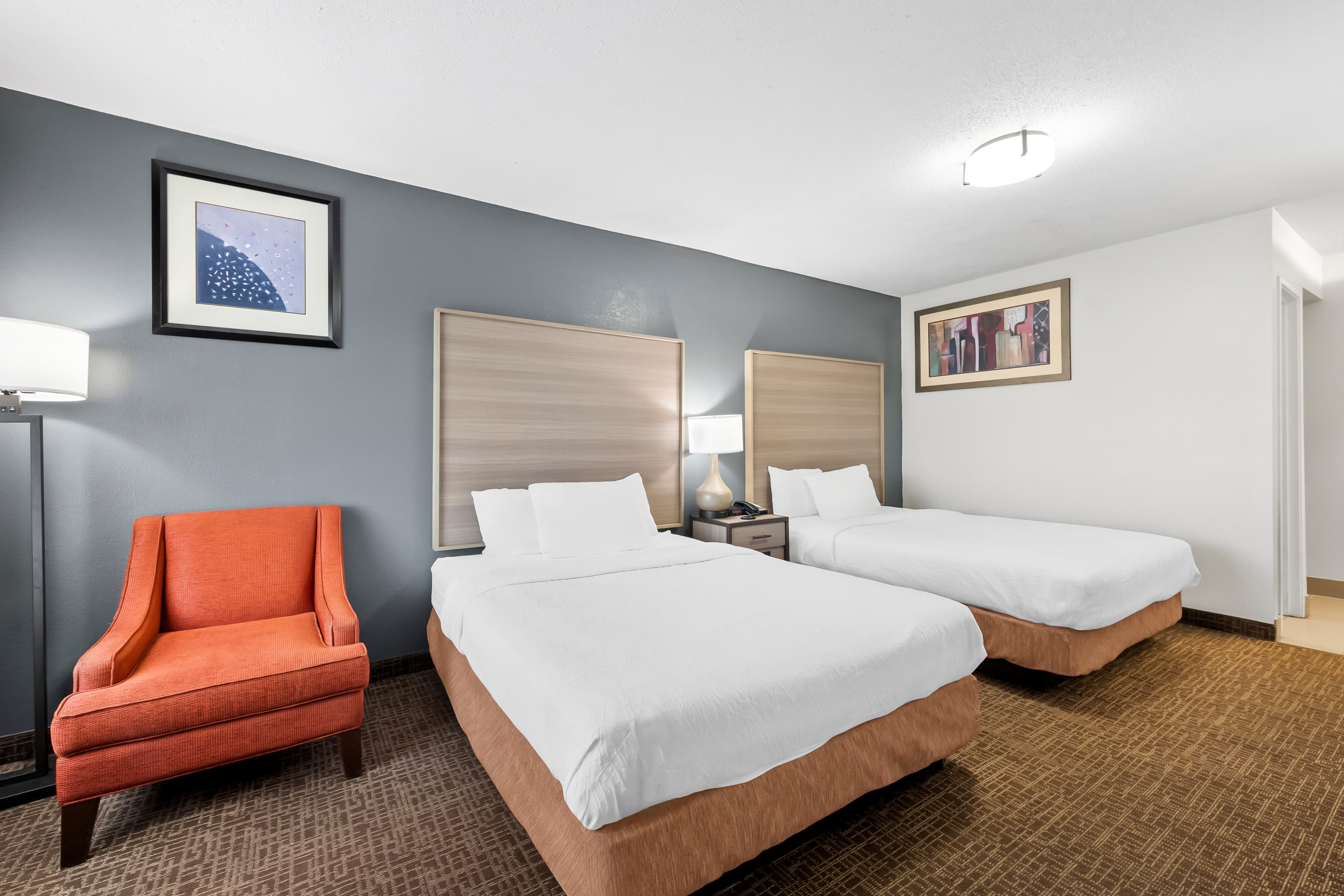 Quality Inn & Suites Fayetteville I-95 - Image 2