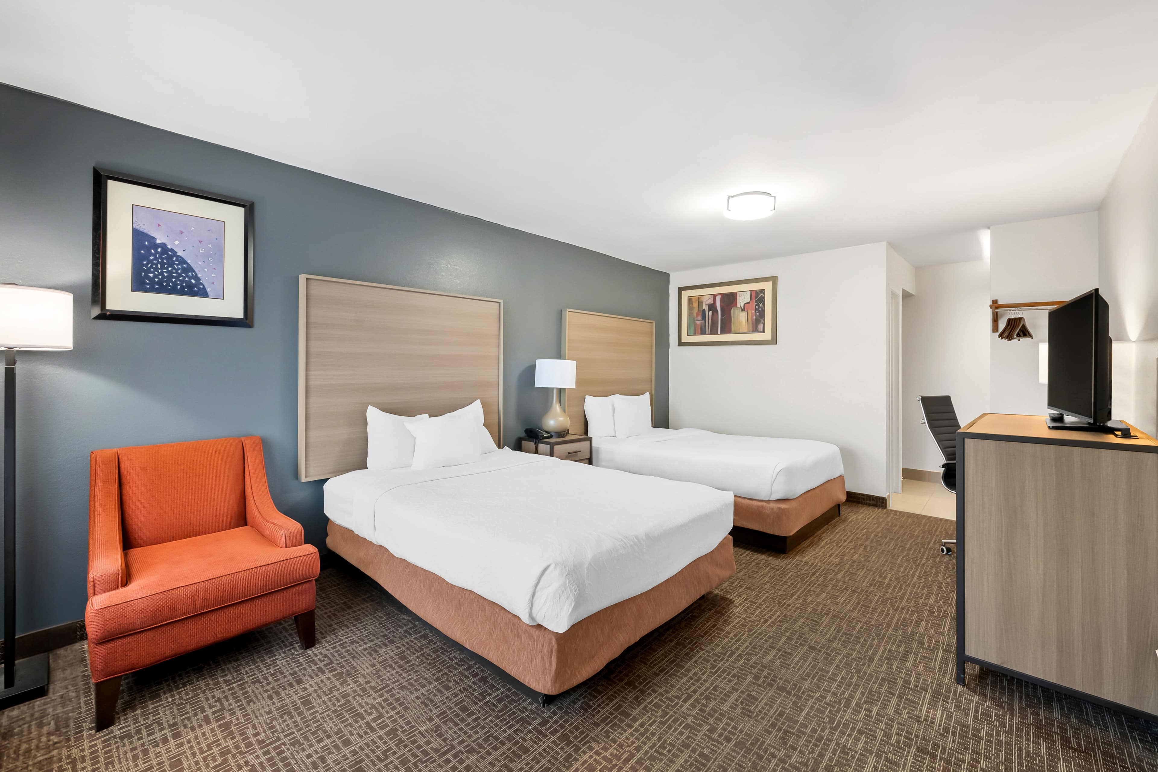 Quality Inn & Suites Fayetteville I-95 - Image 5