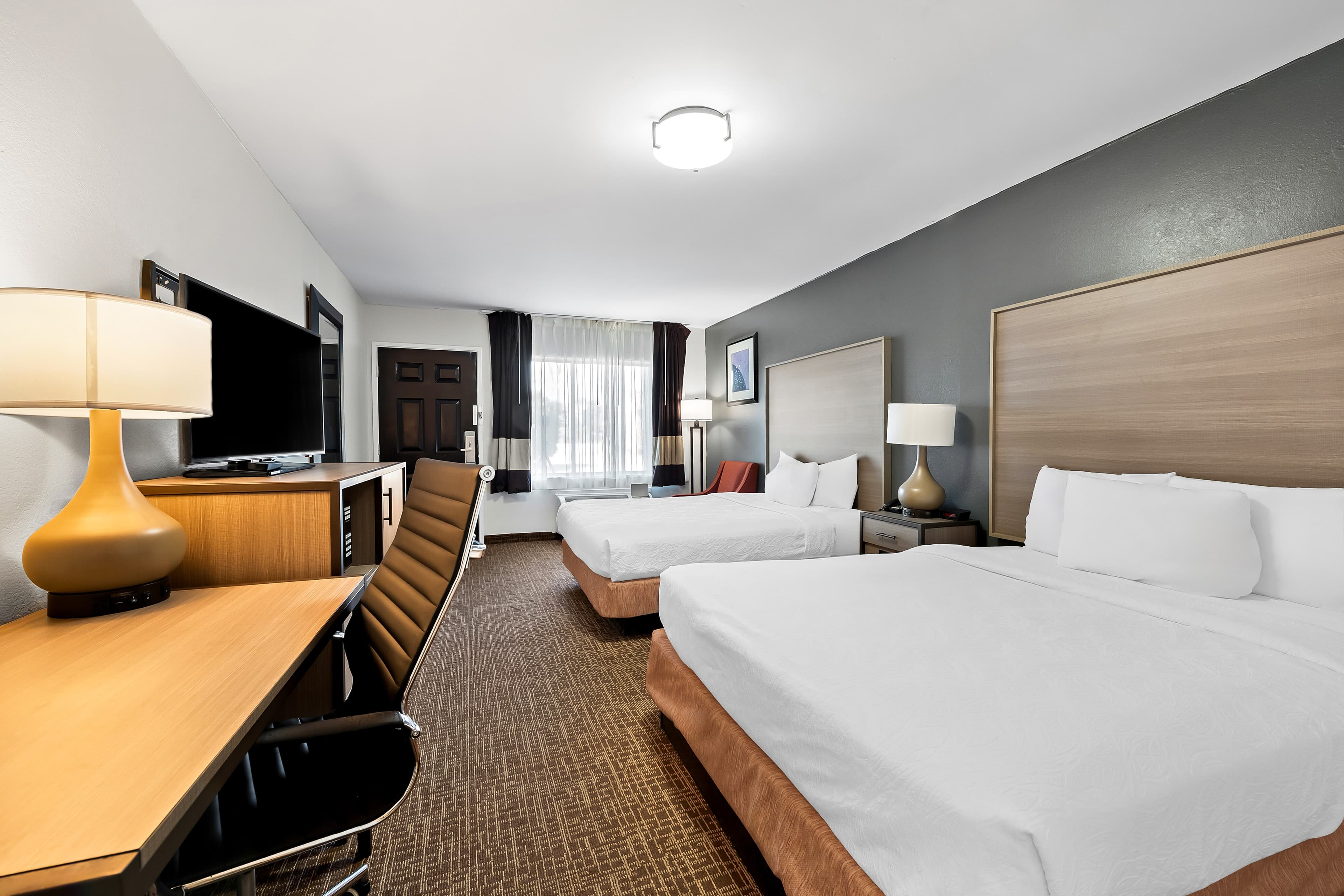 Quality Inn & Suites Fayetteville I-95 — 7