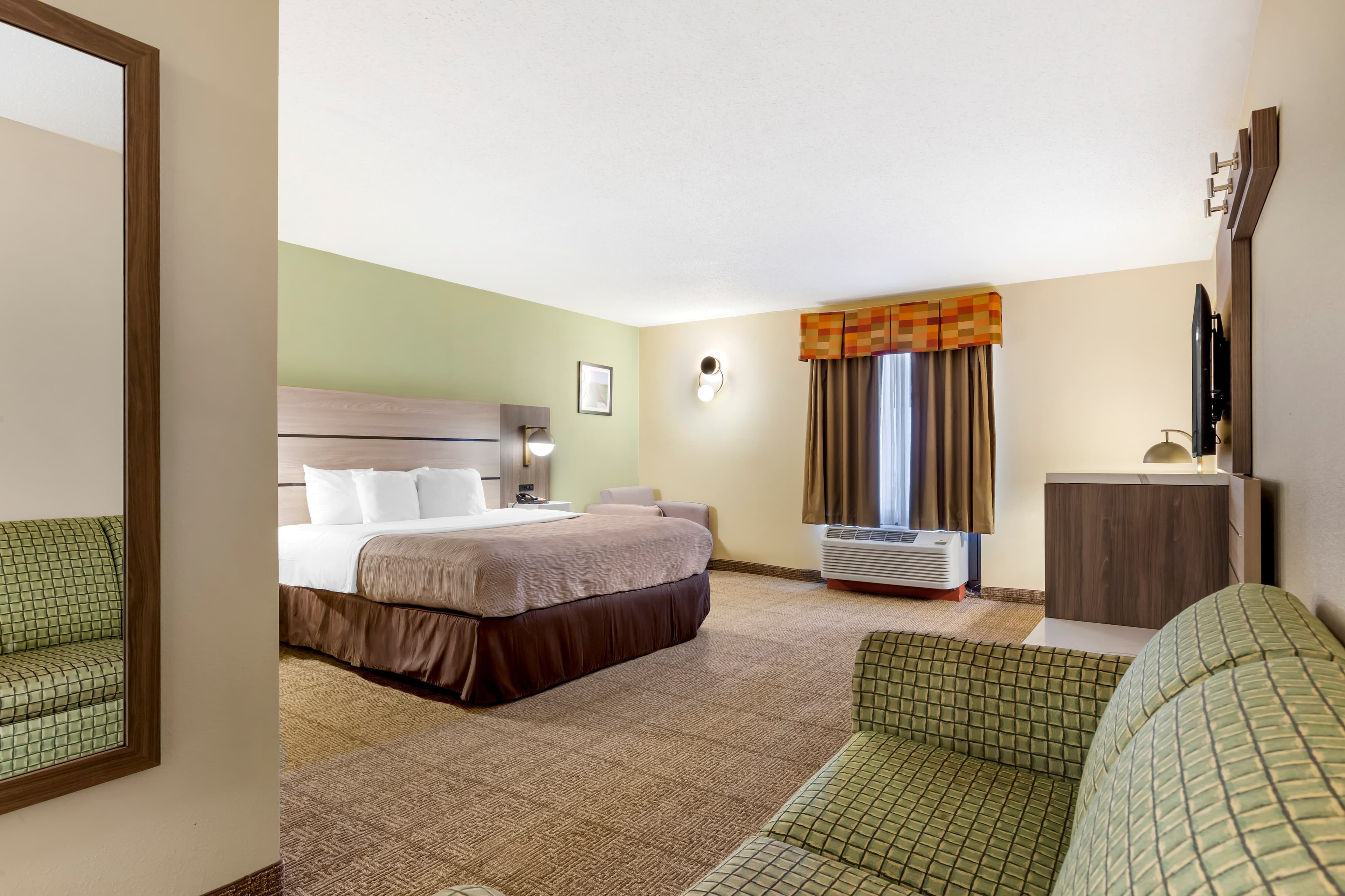 Quality Inn Raleigh Downtown — 6