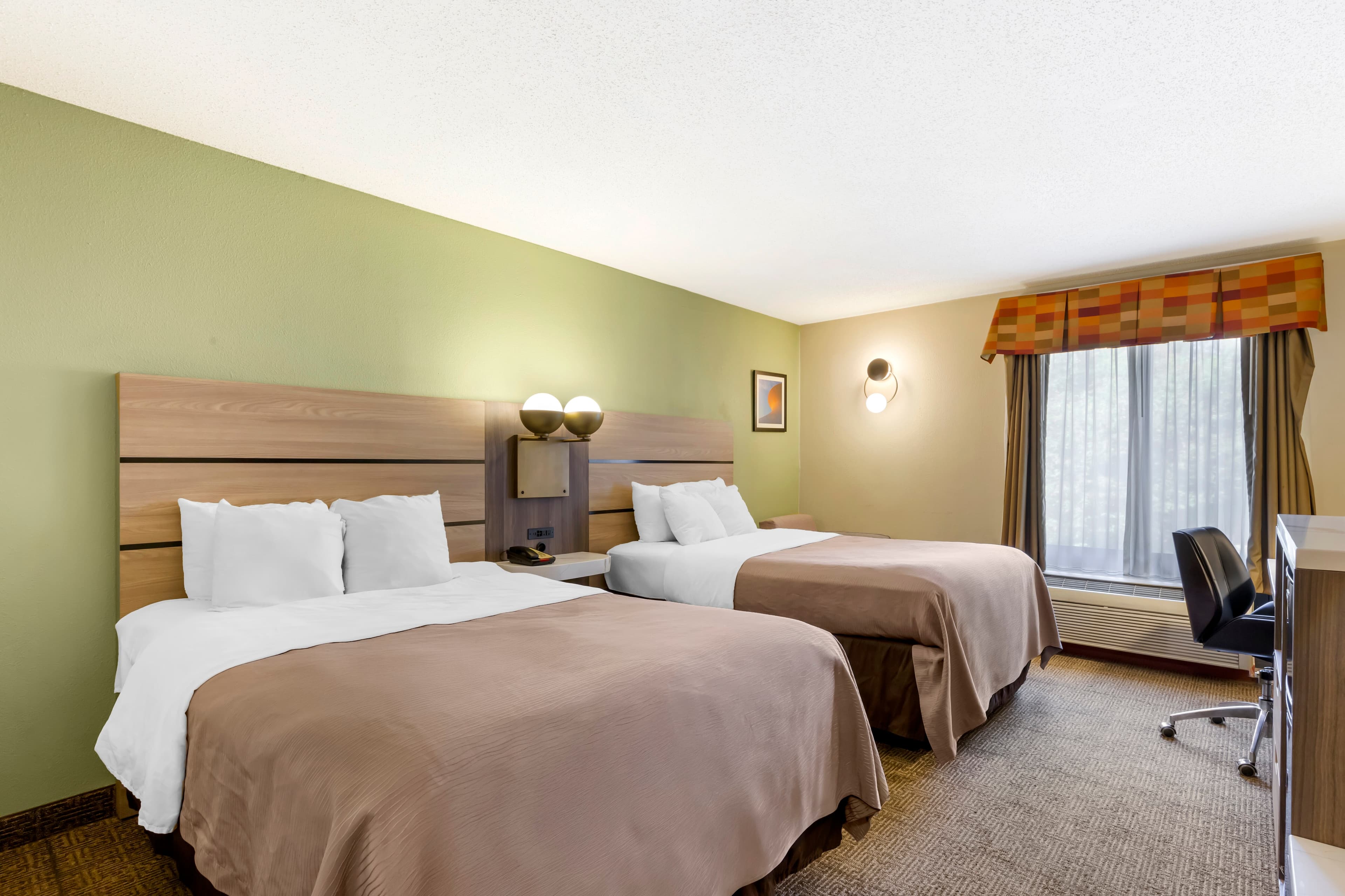 Quality Inn Raleigh Downtown - Image 2