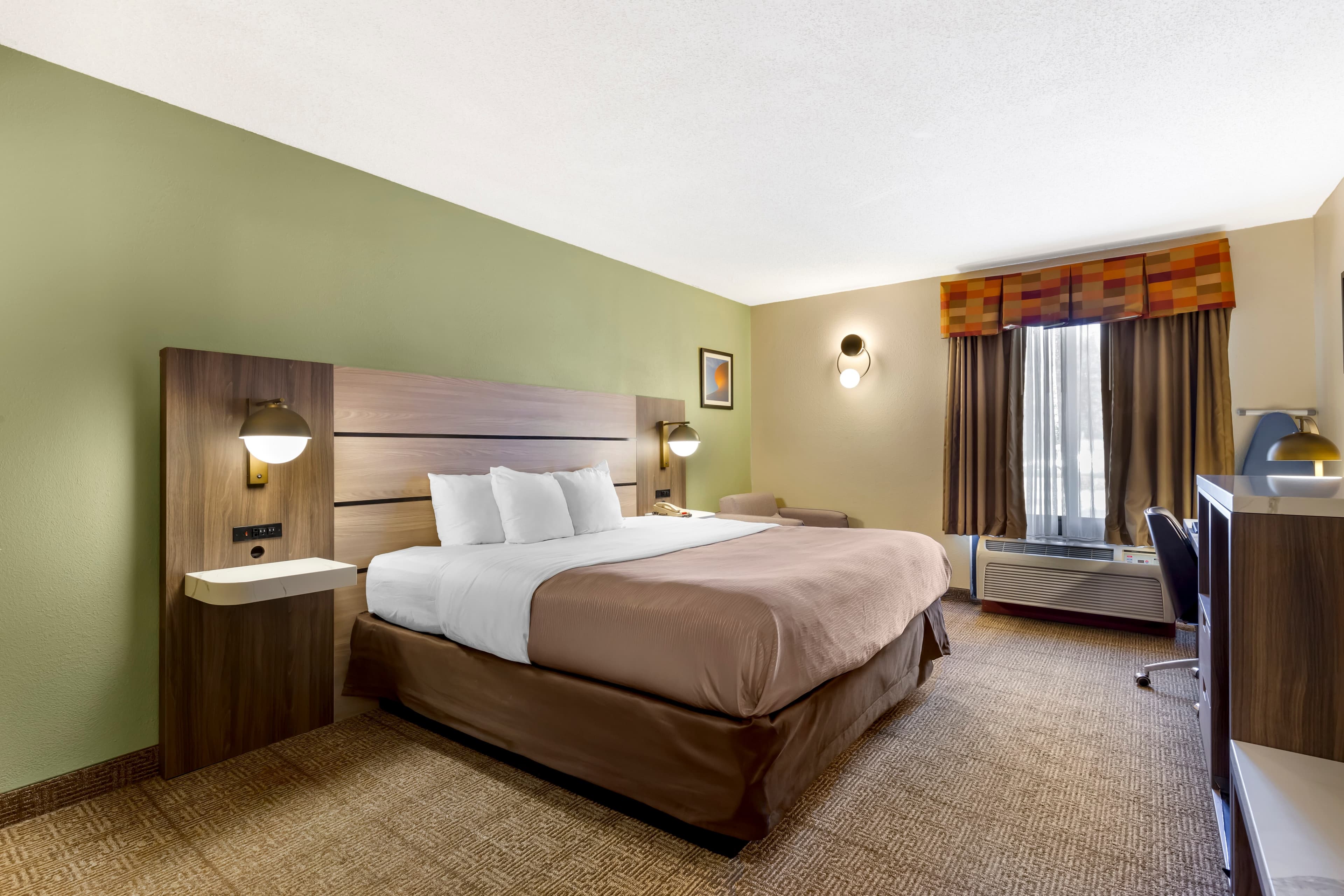 Quality Inn Raleigh Downtown — 18