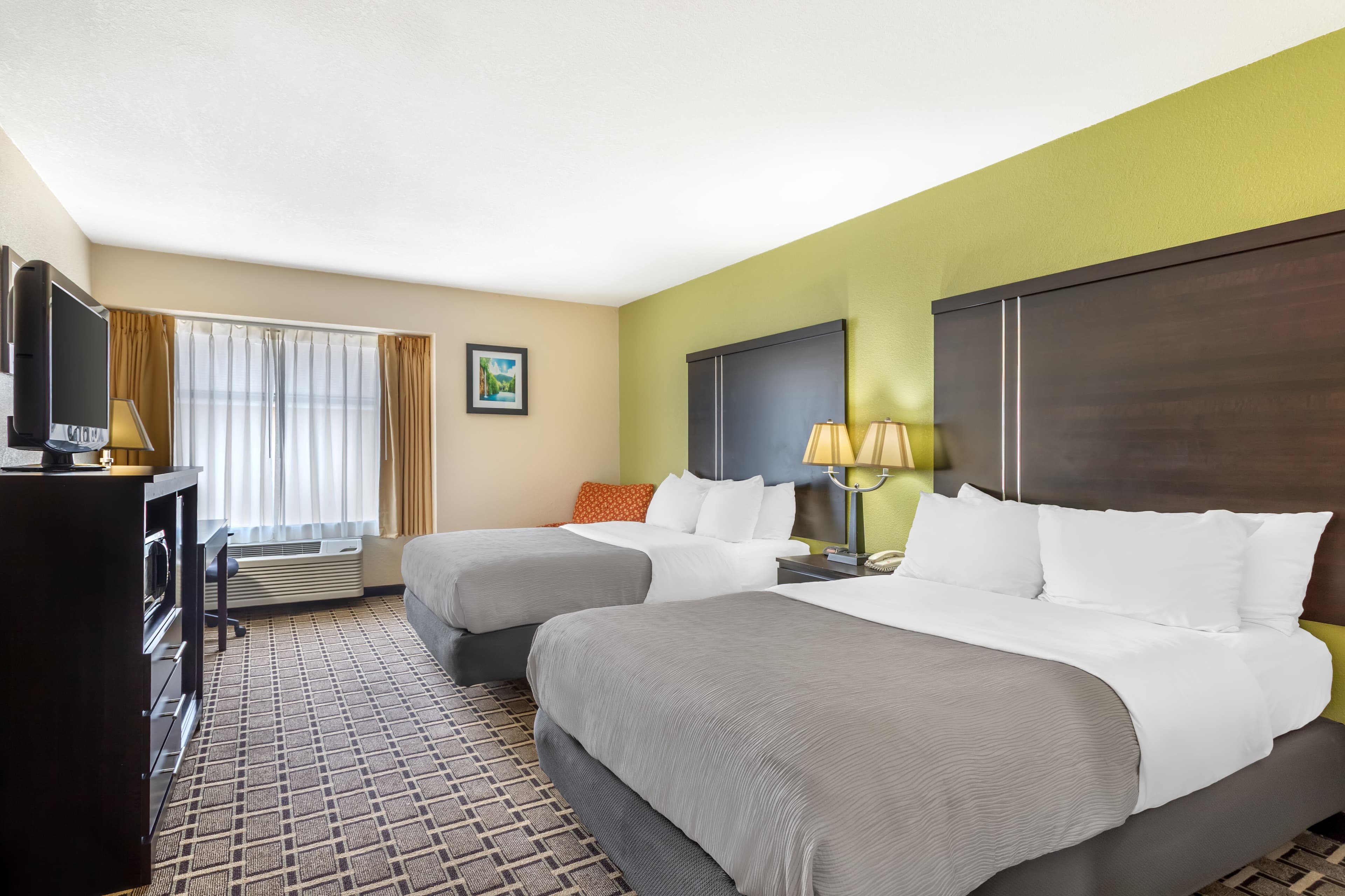 Quality Inn West of Asheville - Image 2