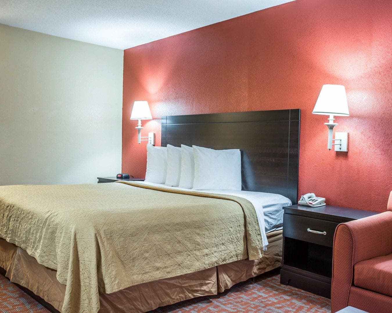 Quality Inn & Suites Monroe - Image 3