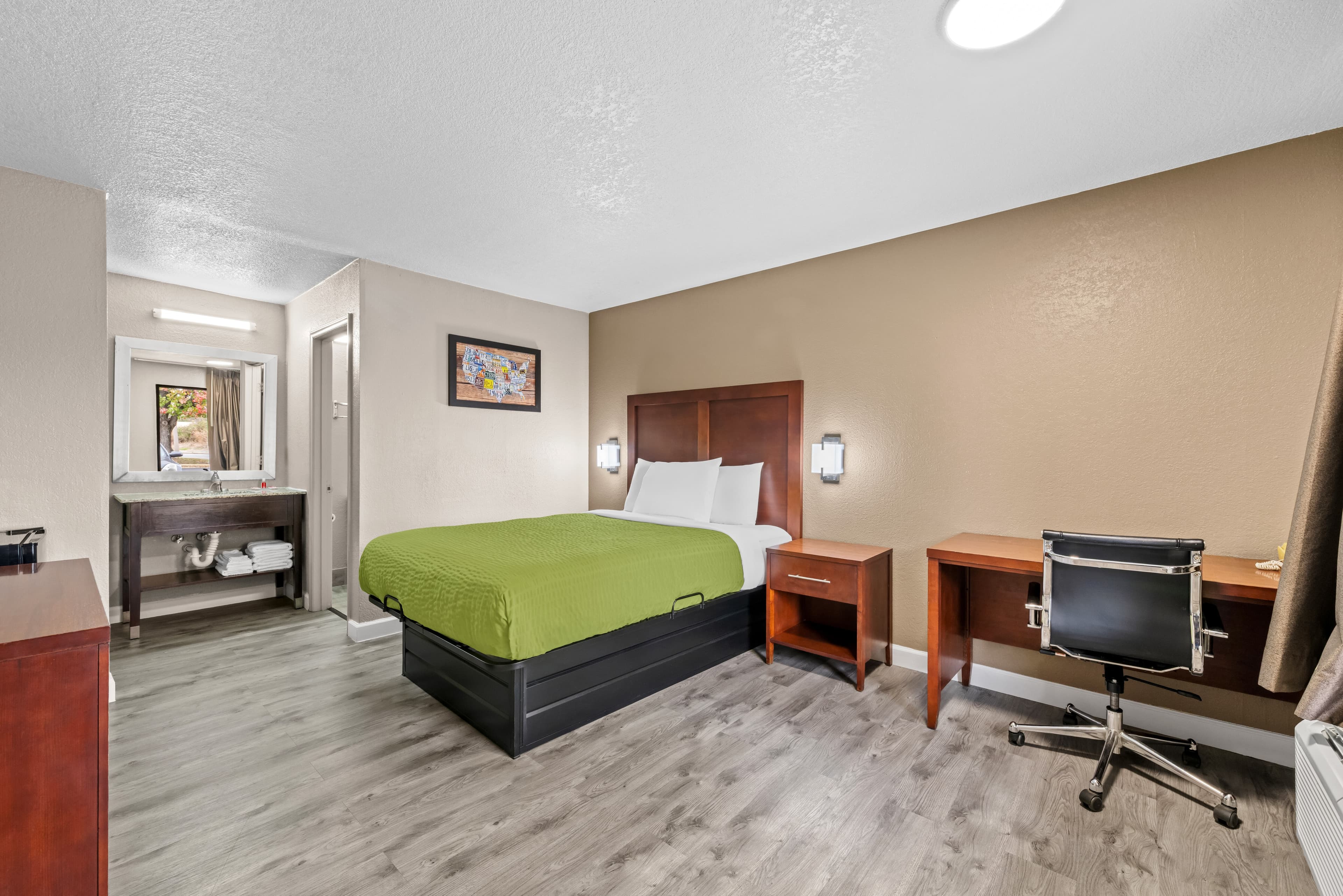 Econo Lodge Kannapolis - Concord — 10