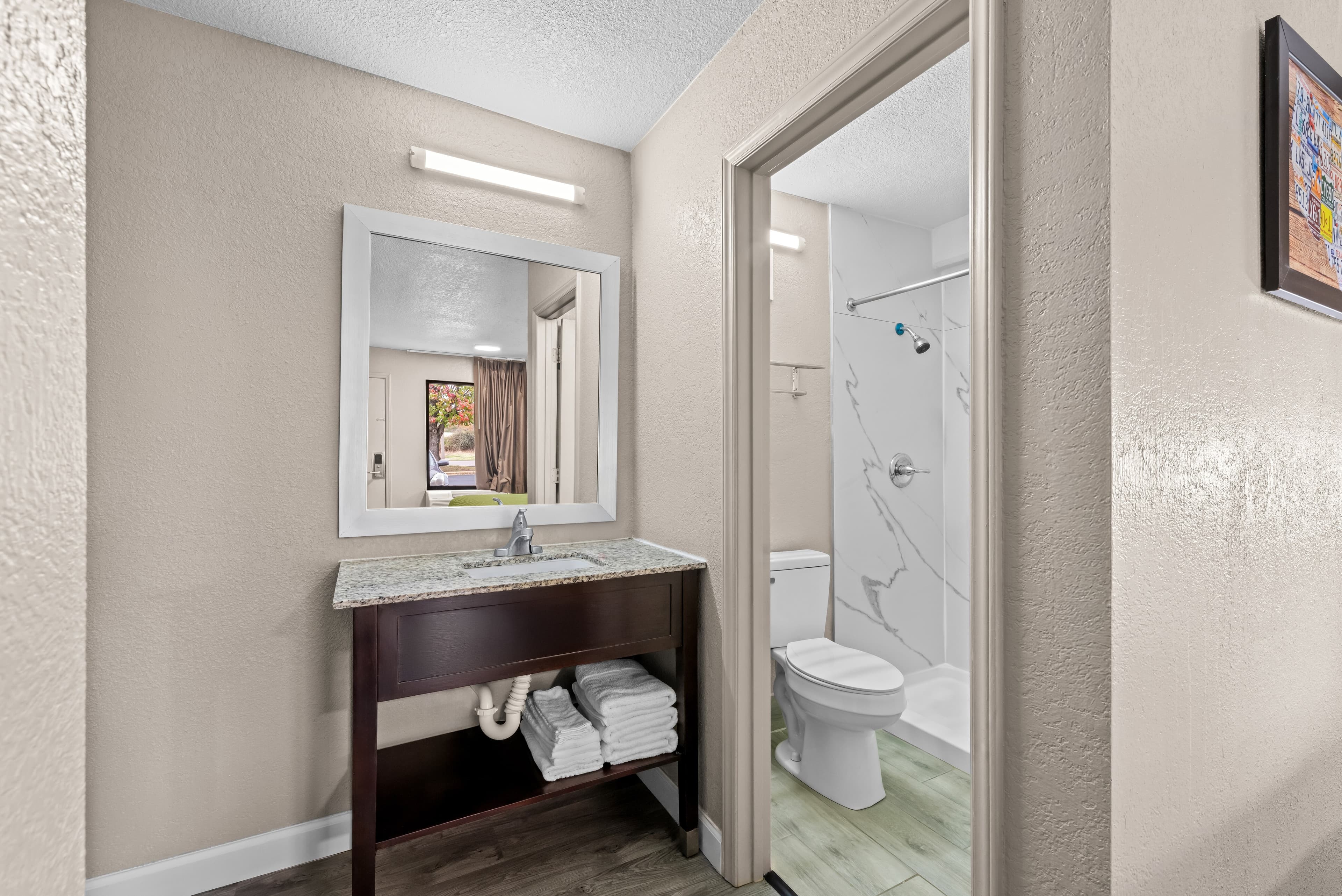 Econo Lodge Kannapolis - Concord — 14