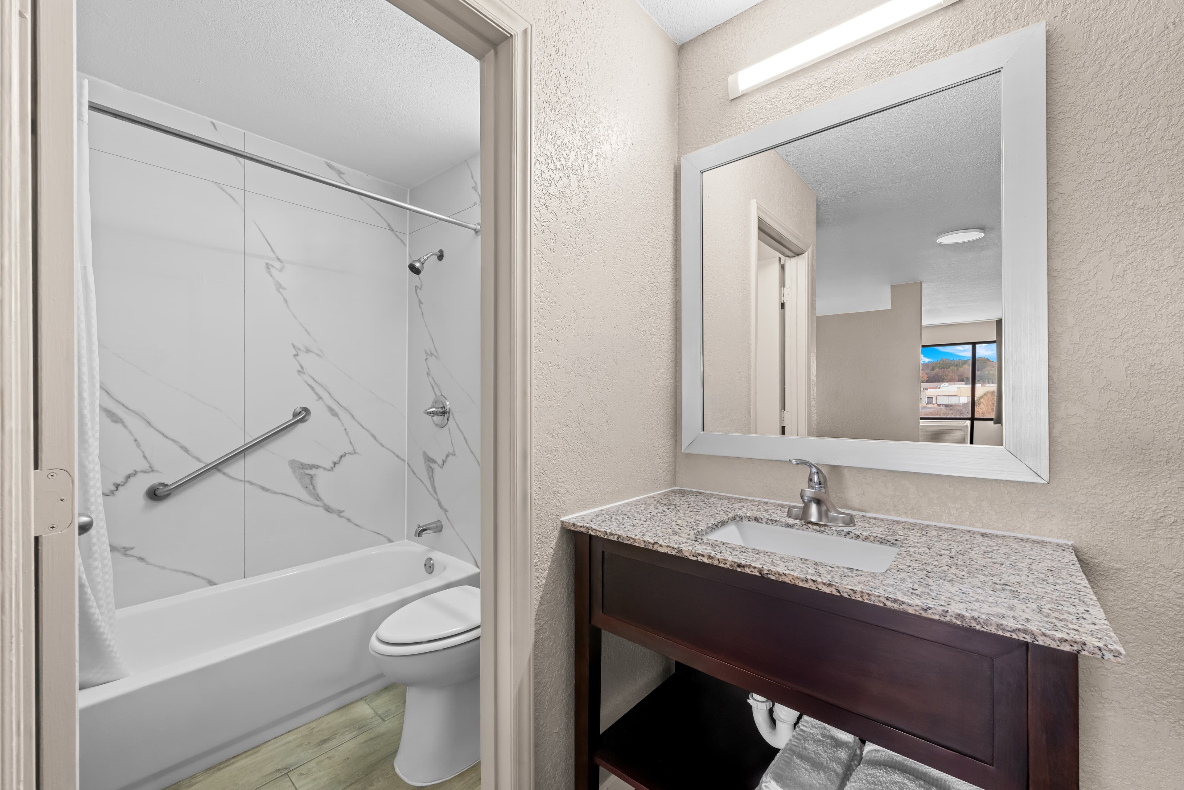 Econo Lodge Kannapolis - Concord — 22