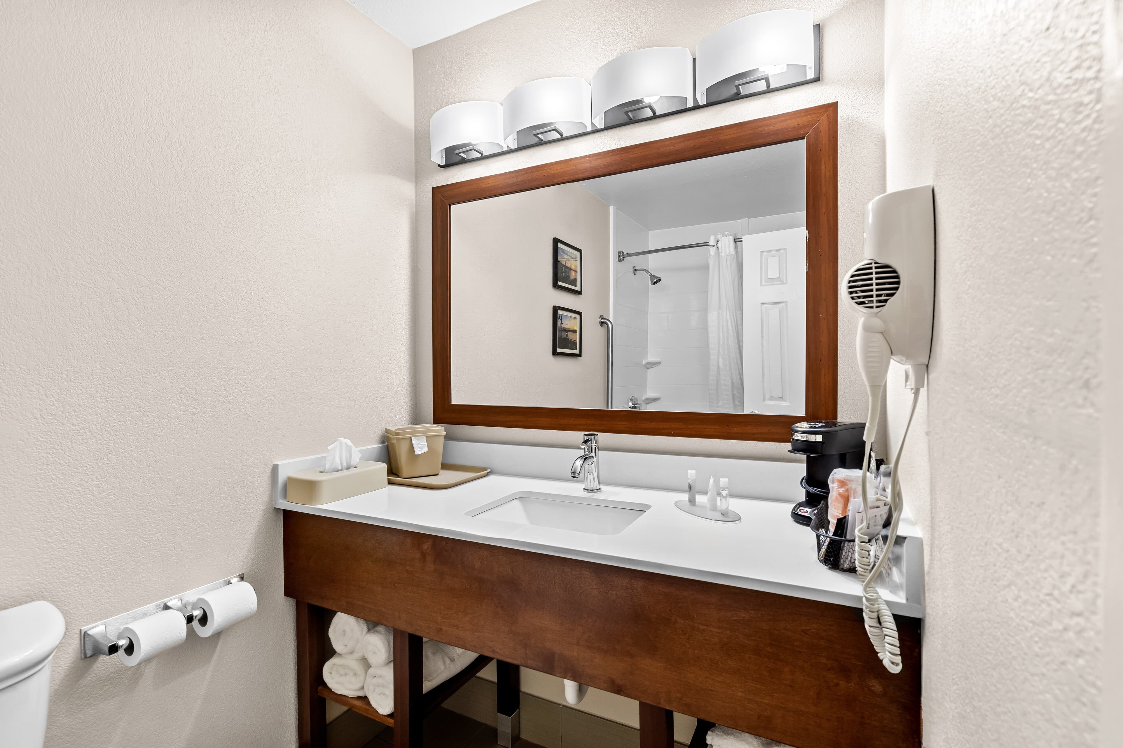 Comfort Inn University - Image 5