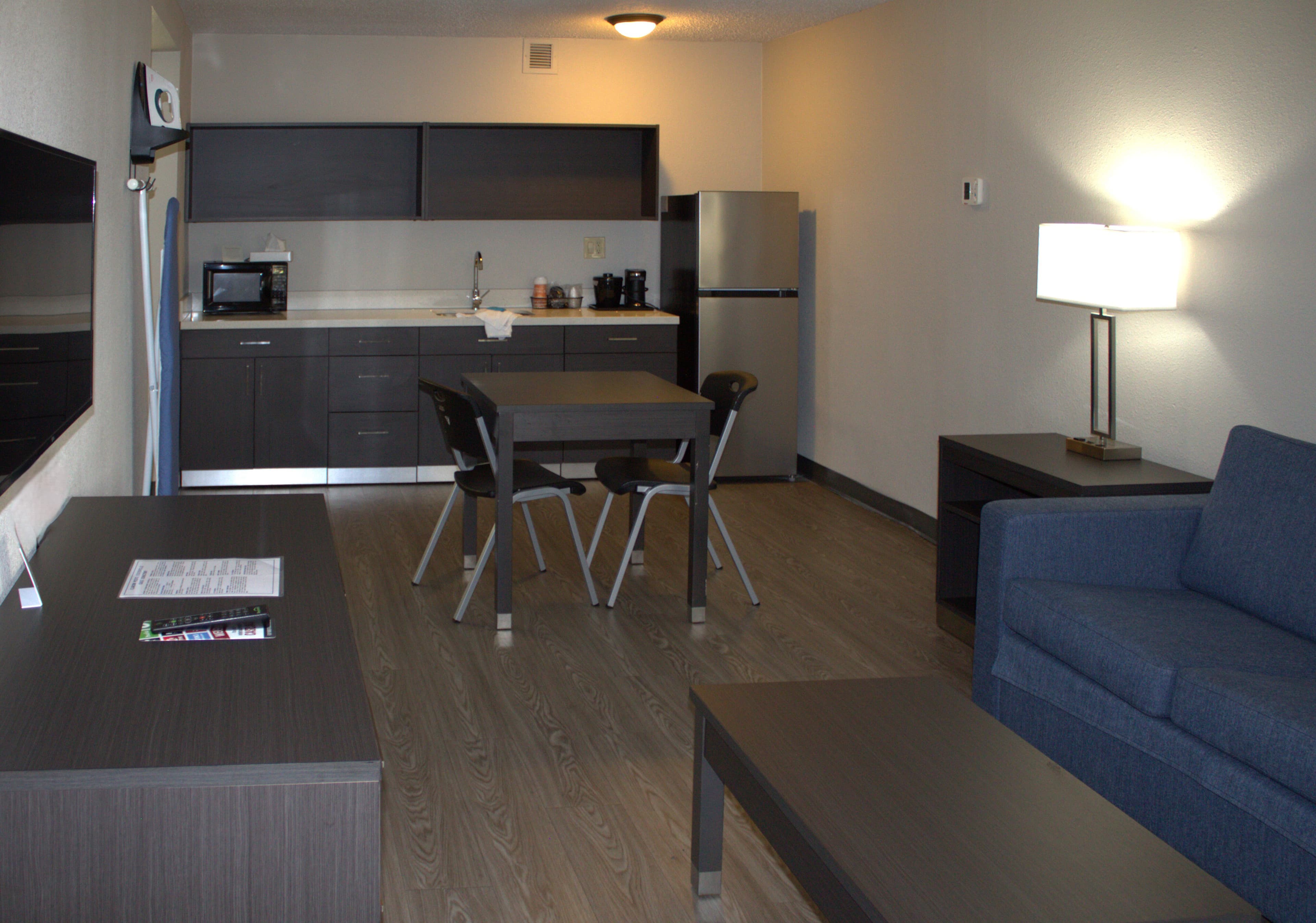 Clarion Pointe Statesville — 15