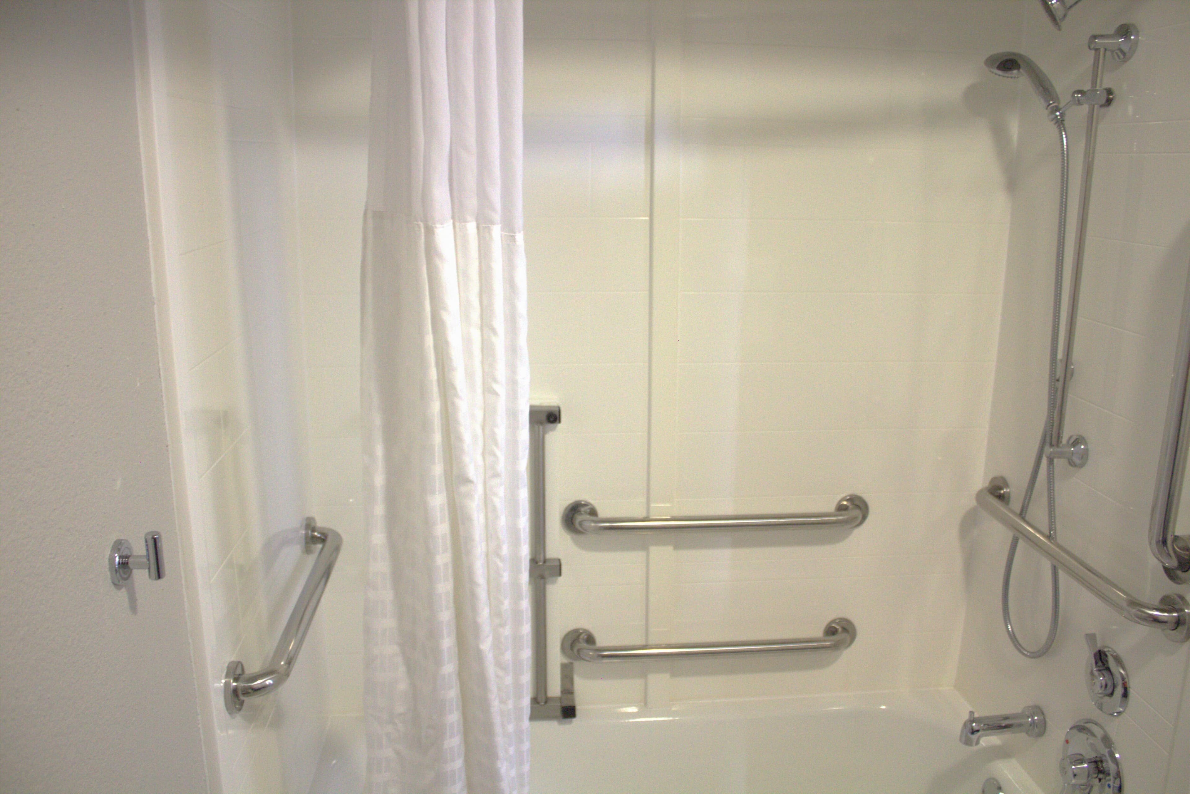 Clarion Pointe Statesville — 6