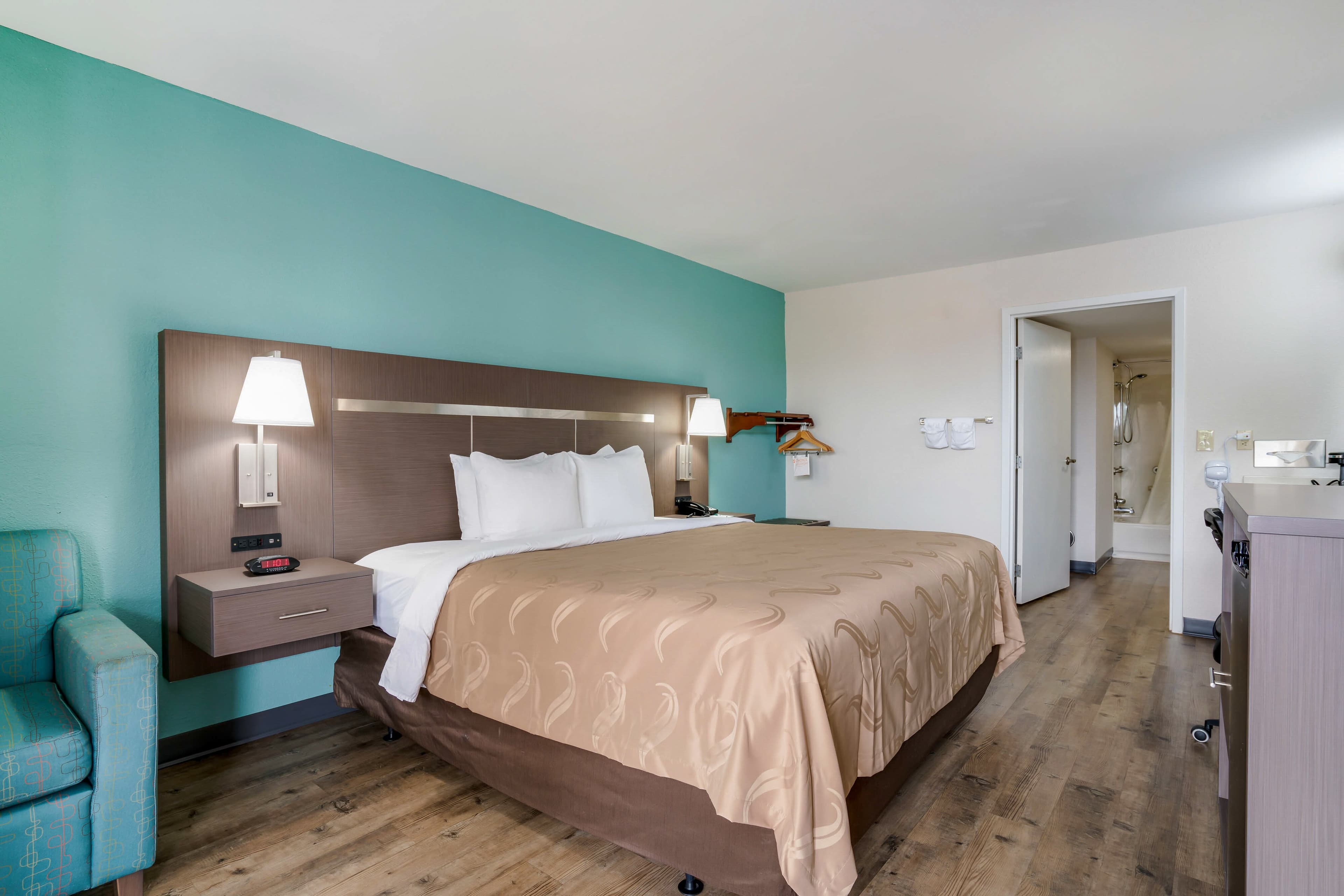 Quality Inn Greenville near University - Image 2