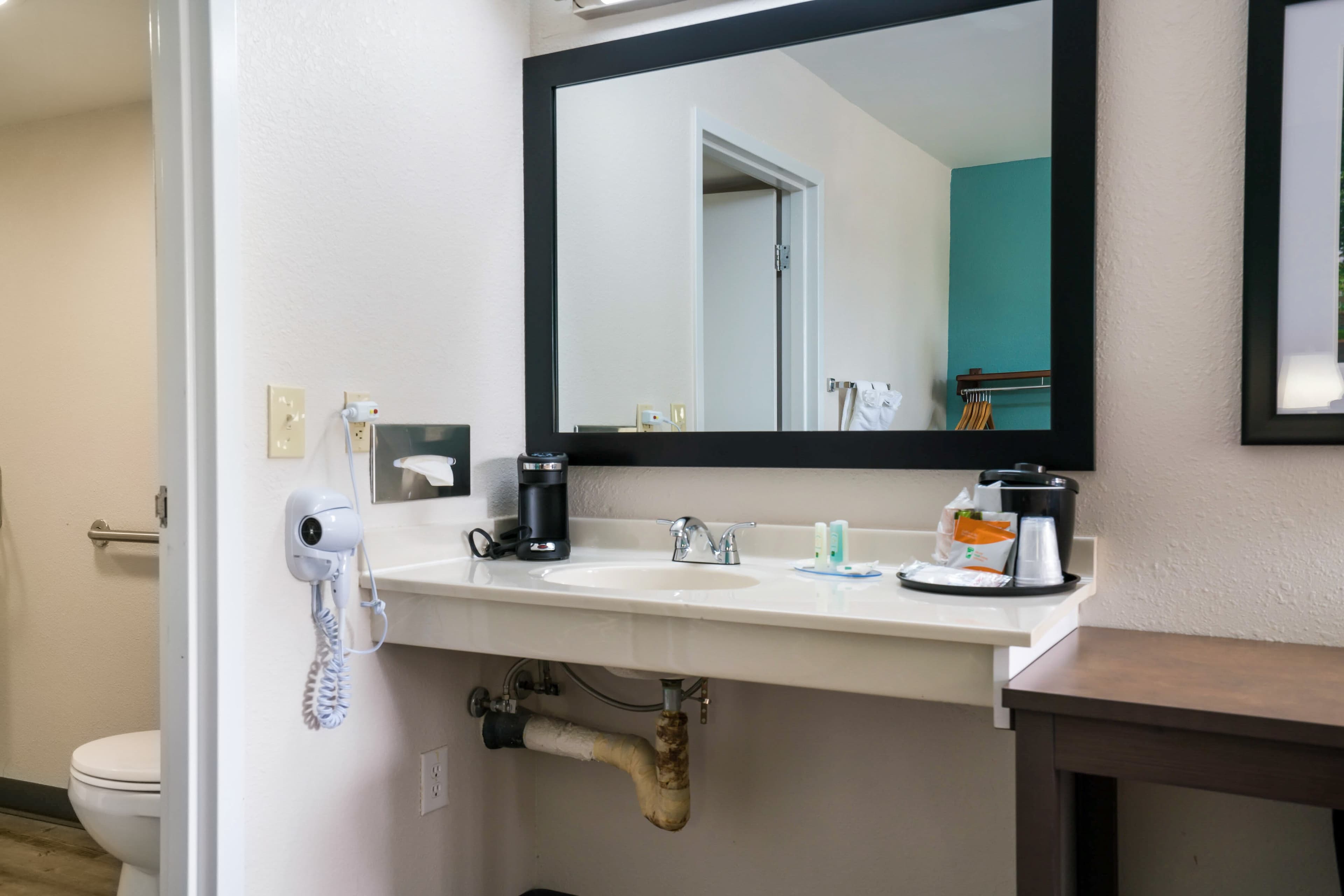 Quality Inn Greenville near University - Image 3