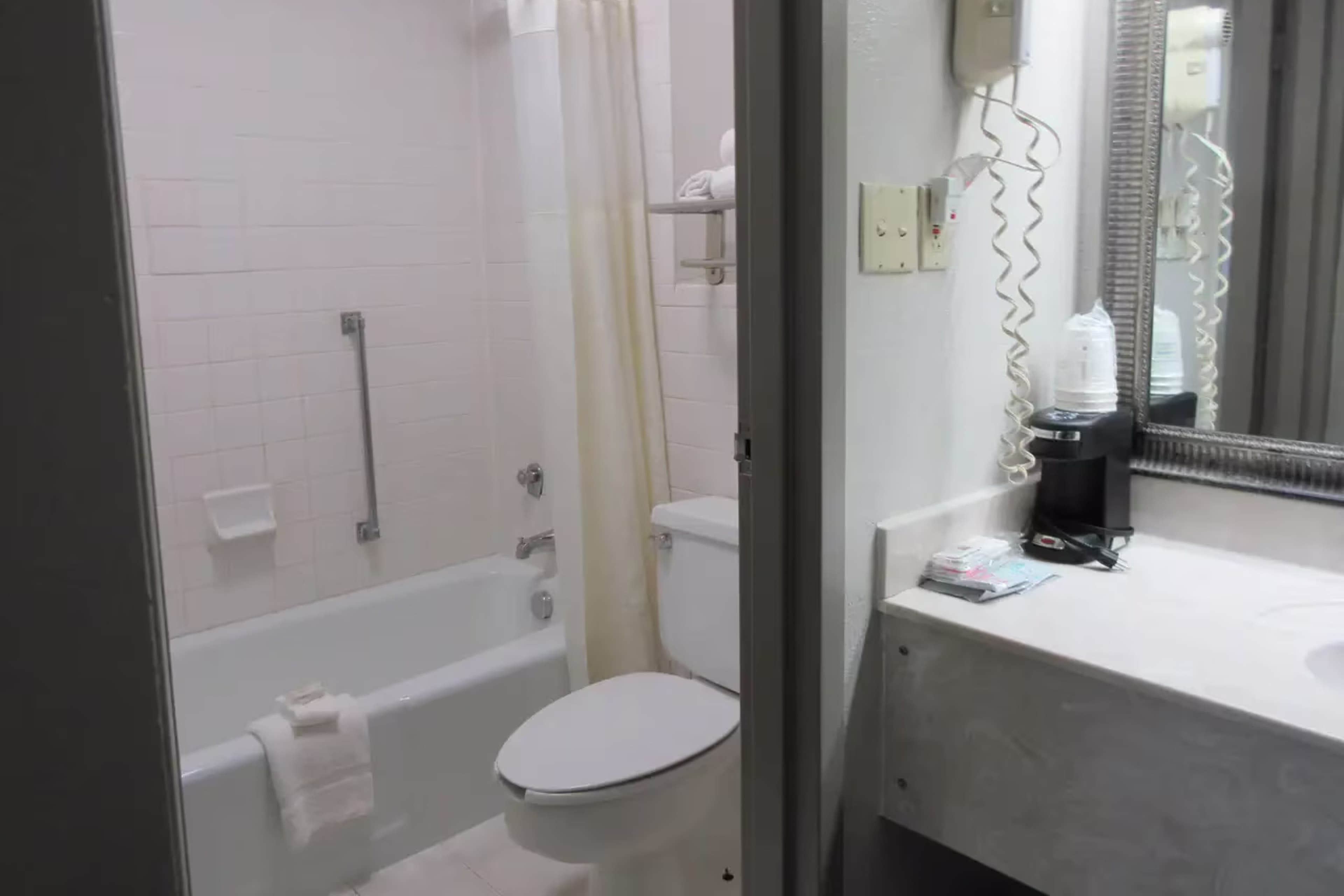 Clarion Inn Southern Pines - Pinehurst — 90
