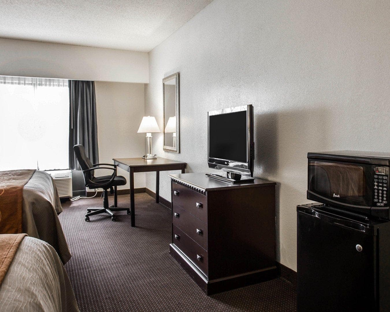 Comfort Inn & Suites Lumberton Central I-95 — 19