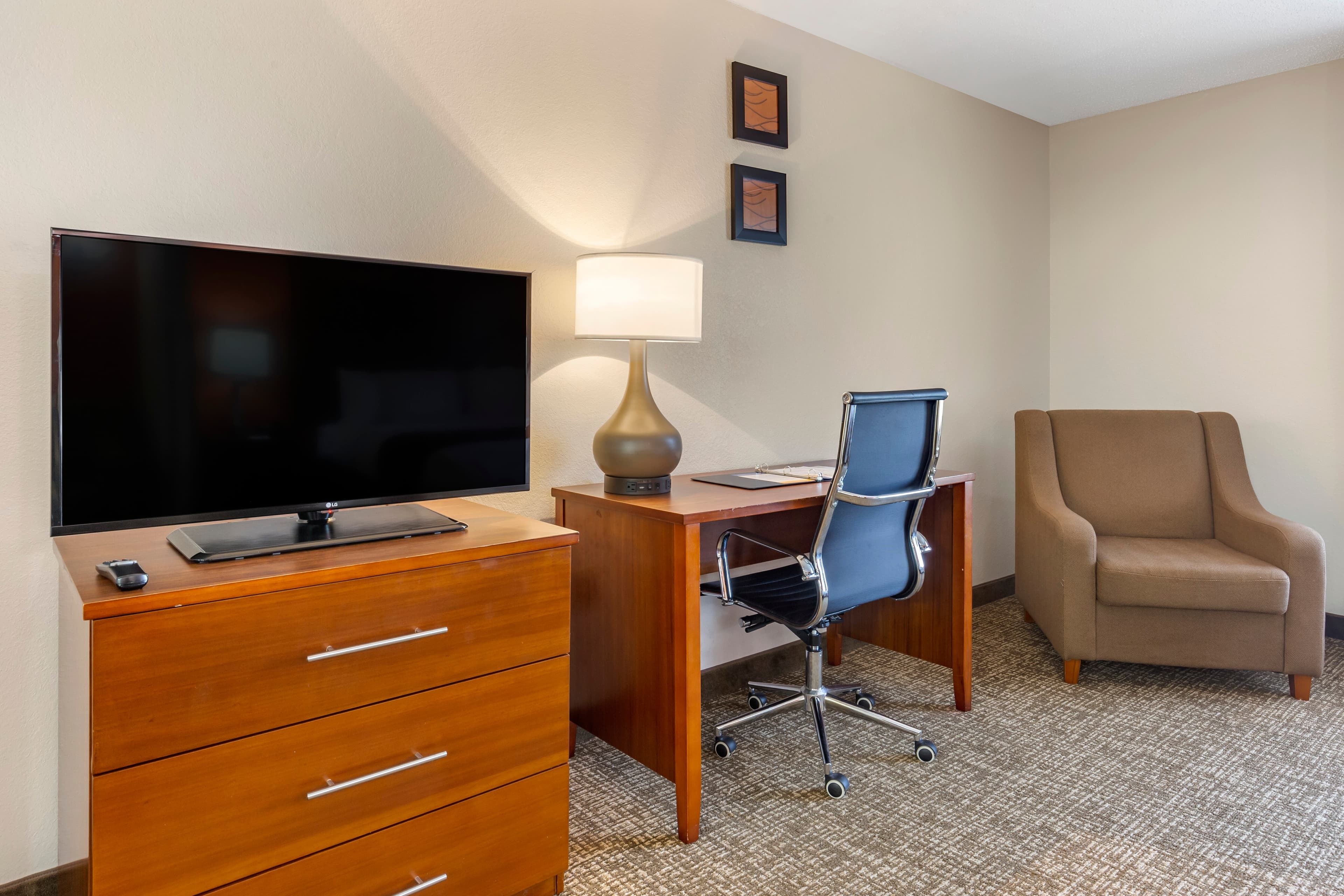 Comfort Inn Greensboro - Kernersville — 19