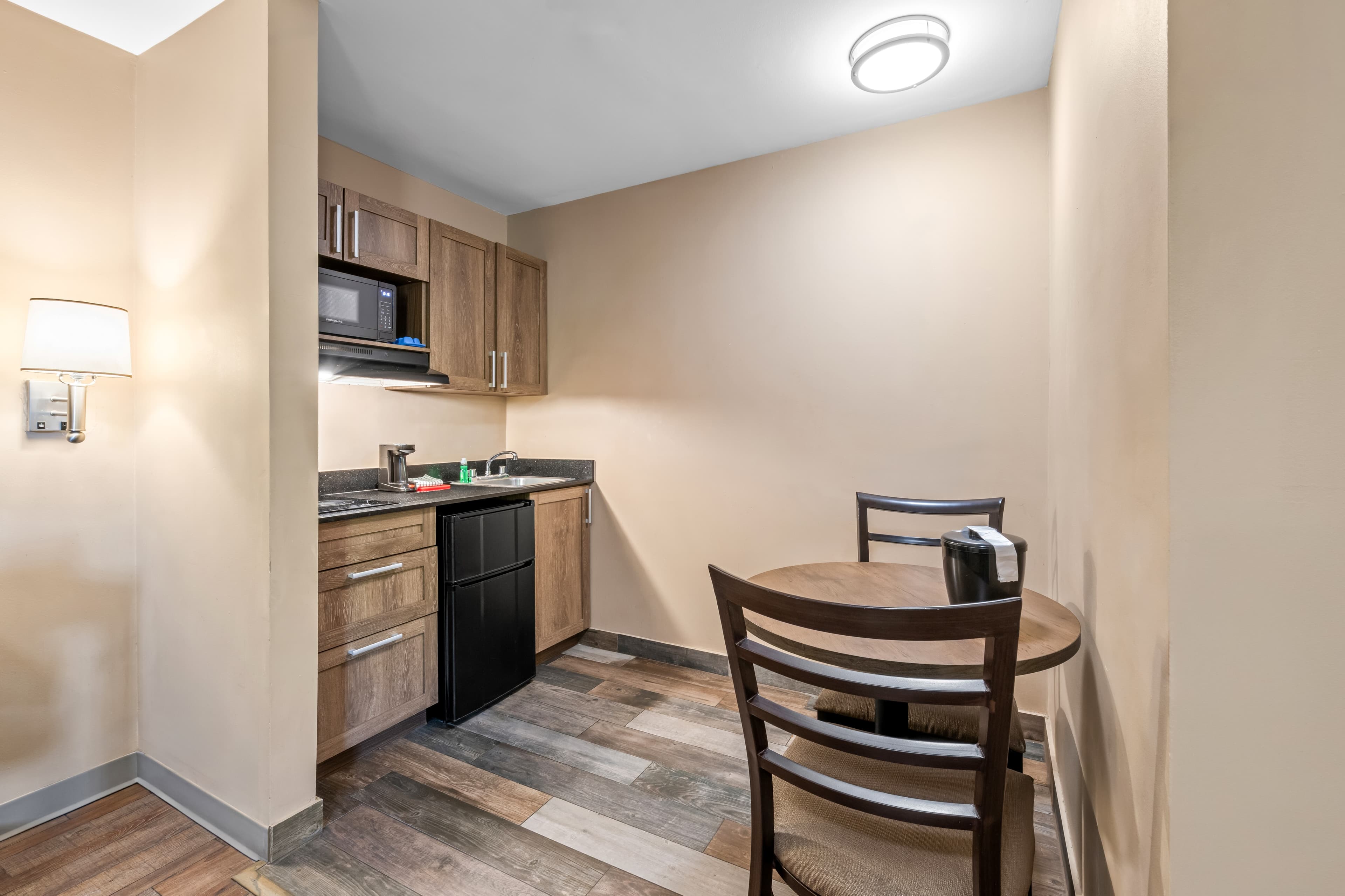 Suburban Studios Charlotte - Ballantyne — 36
