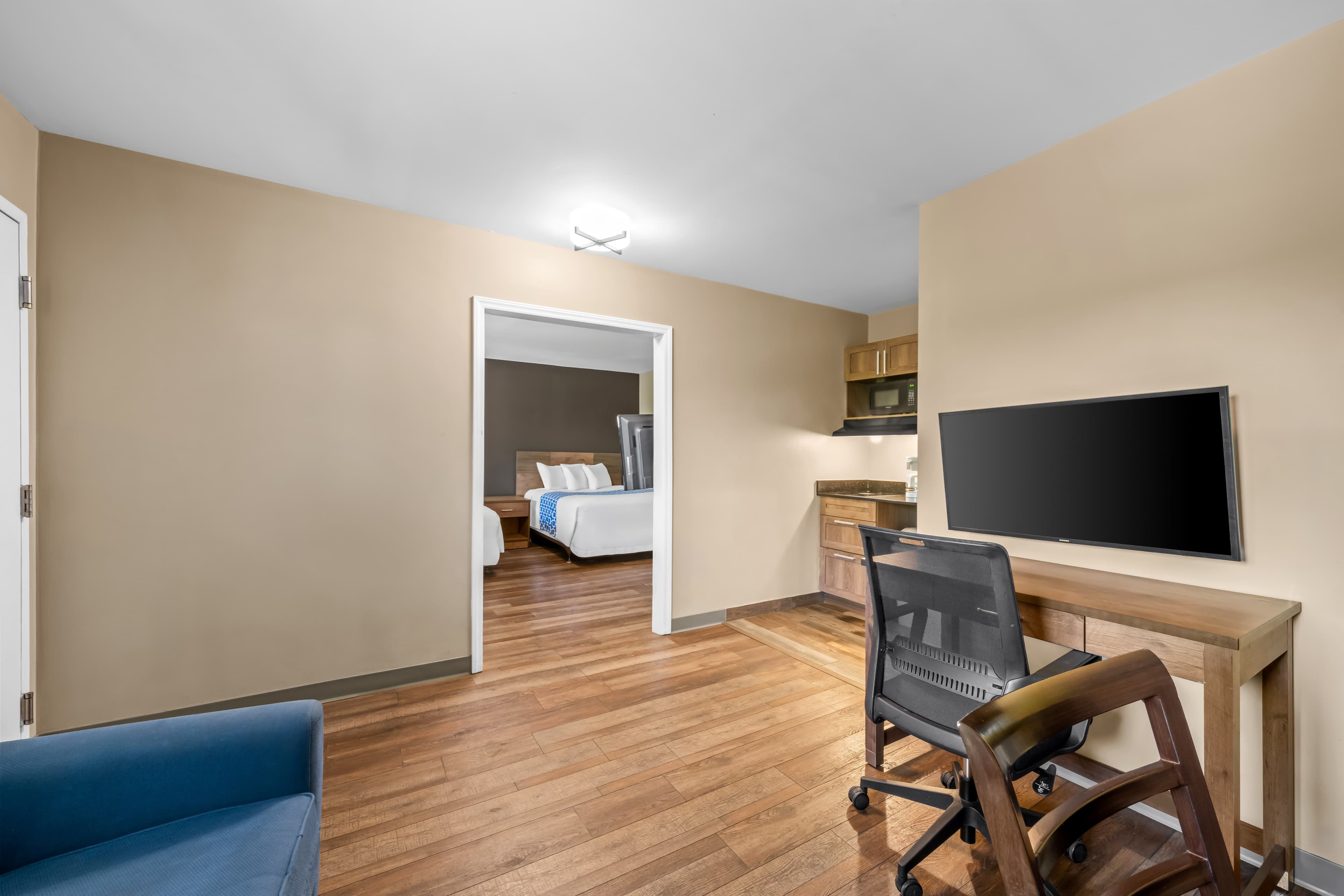 Suburban Studios Charlotte - Ballantyne — 56