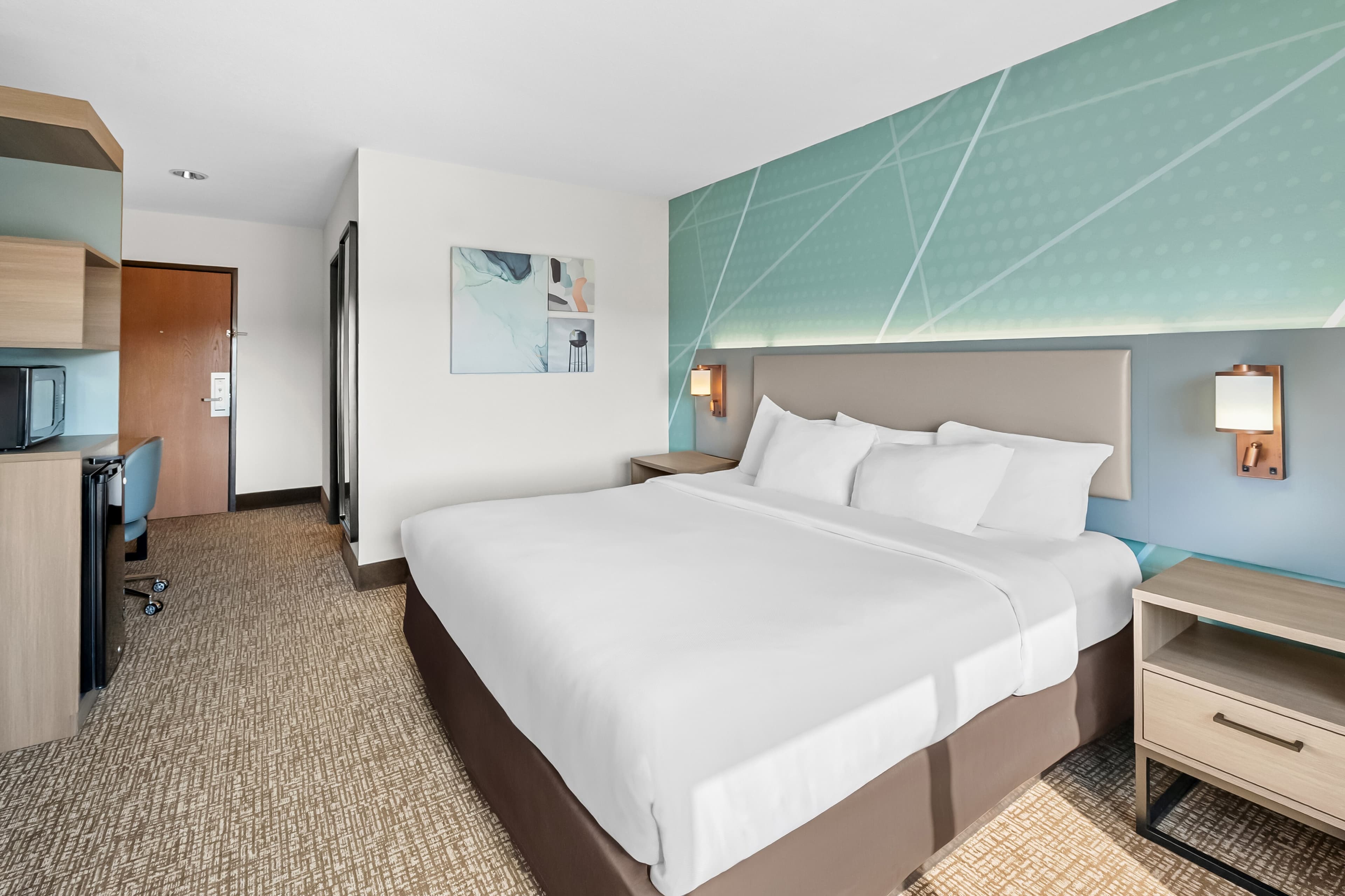 Comfort Suites Sanford - Image 4