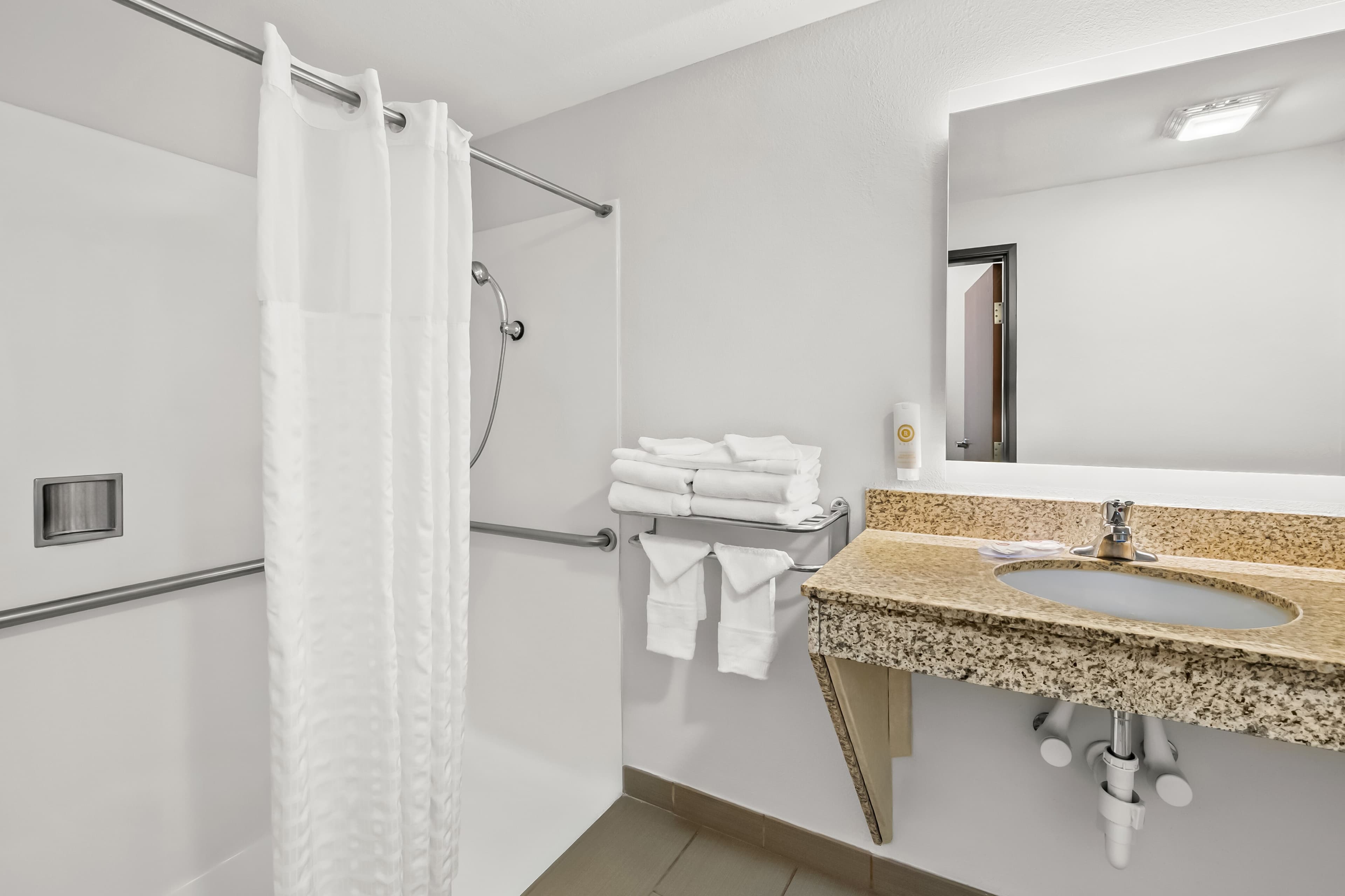 Comfort Suites Sanford — 9