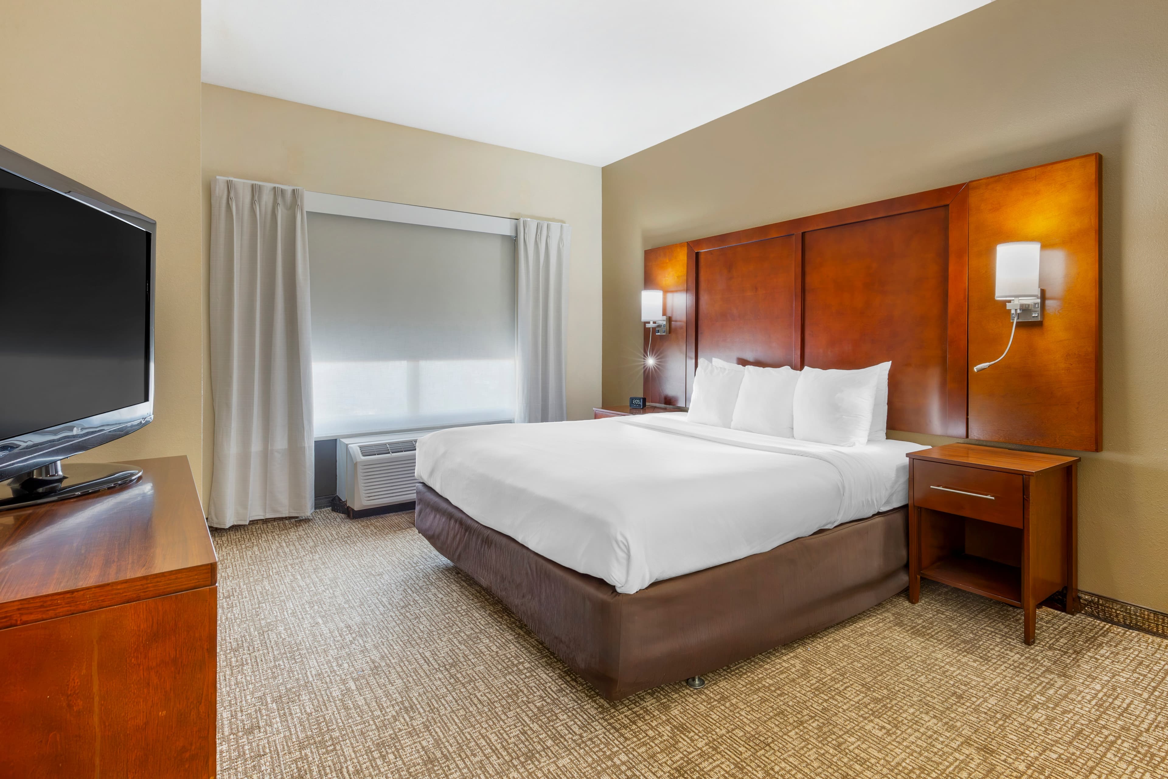 Comfort Suites Wilson - I - 95 - Image 2