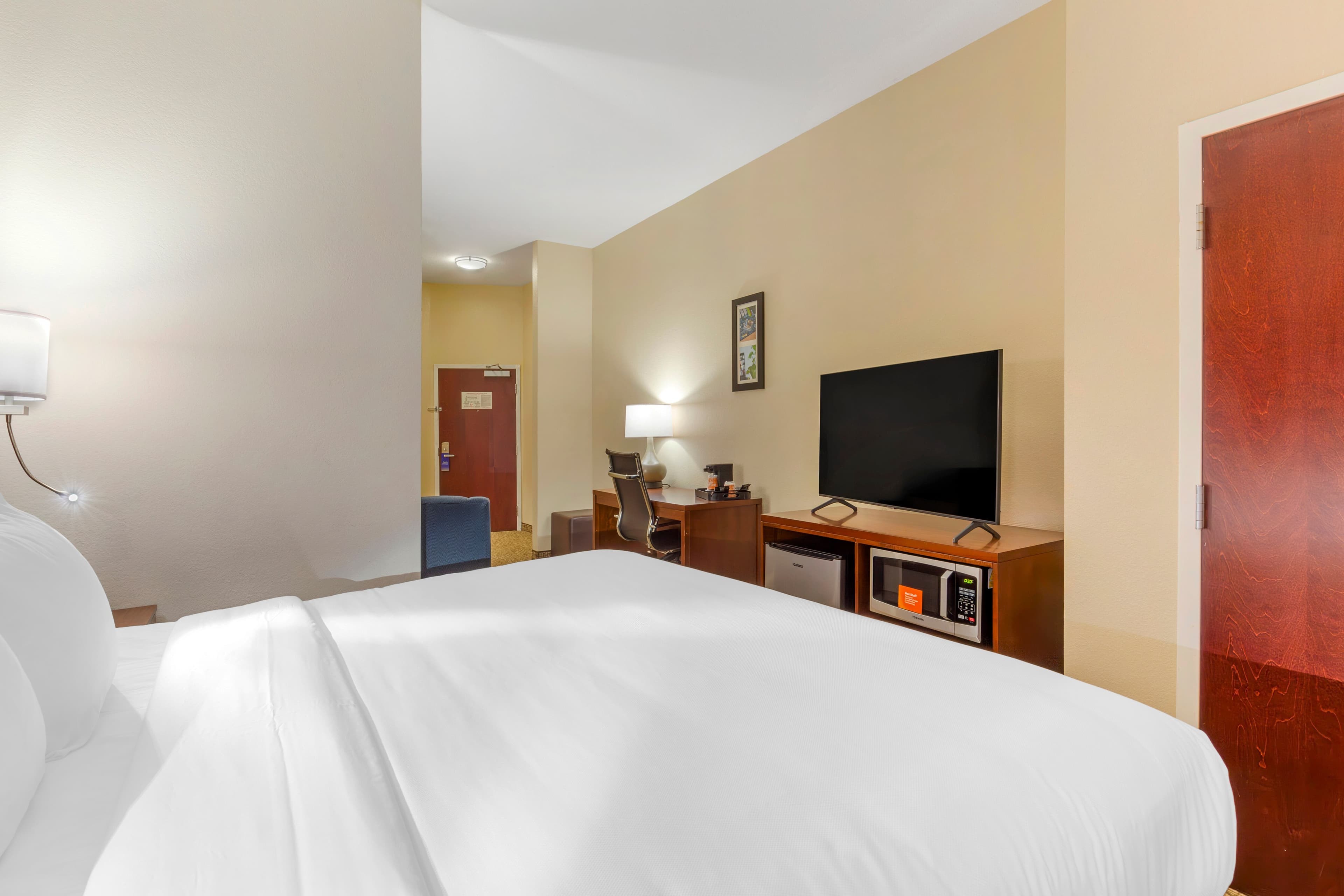 Comfort Suites Wilson - I - 95 — 15