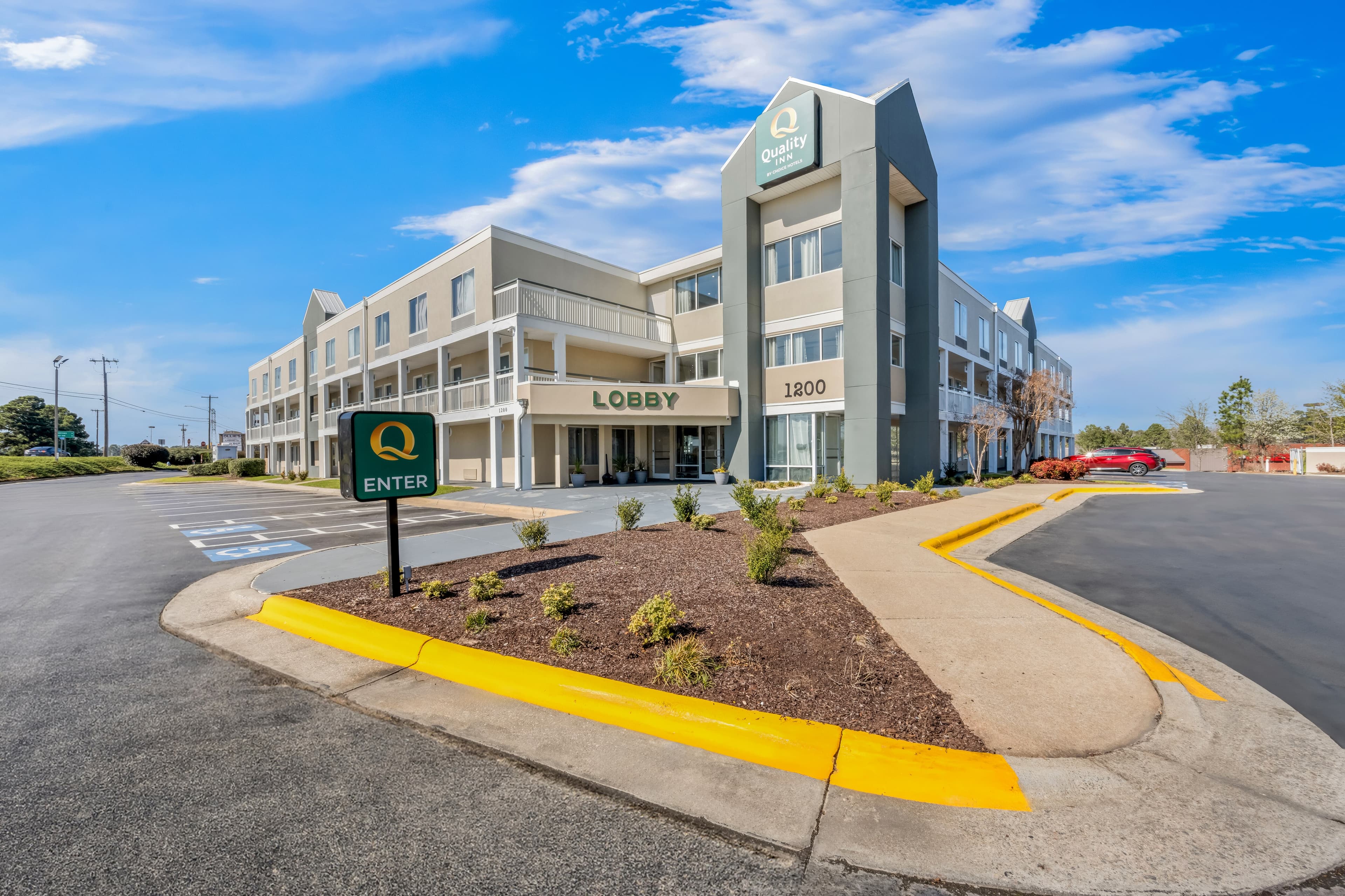 Quality Inn Rocky Mount near Event Center - Image 1