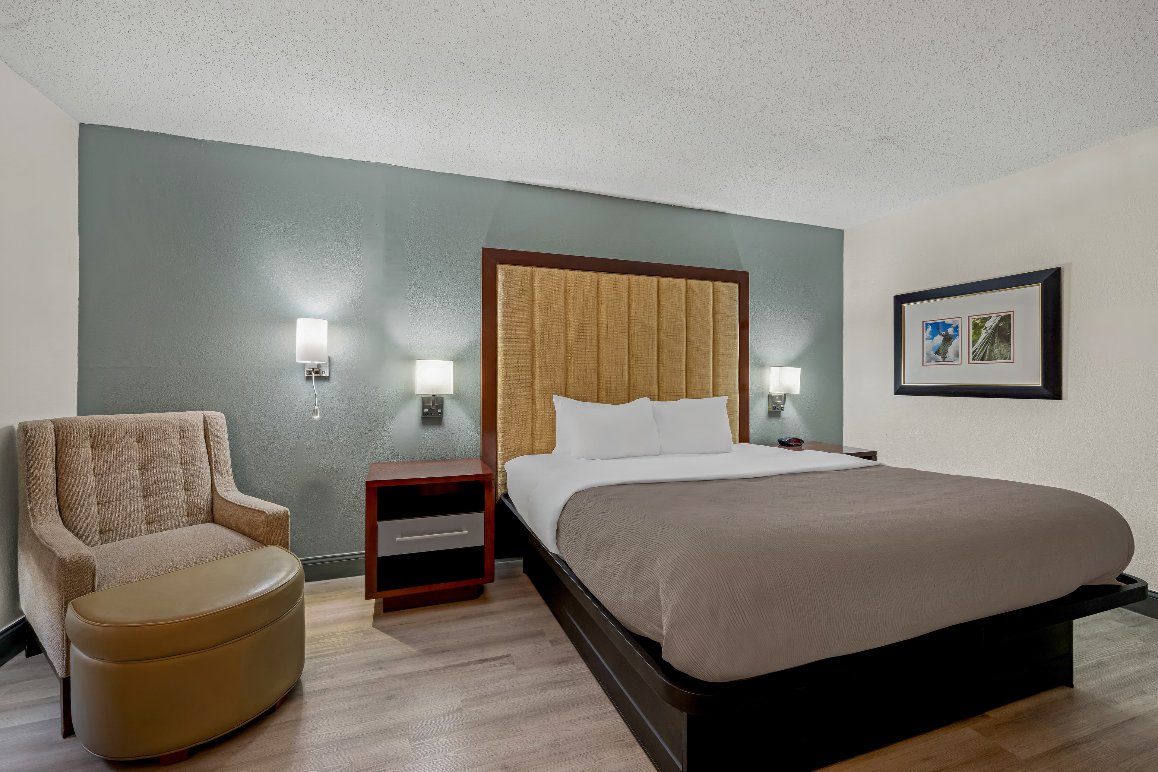 Quality Inn Rocky Mount near Event Center - Image 4