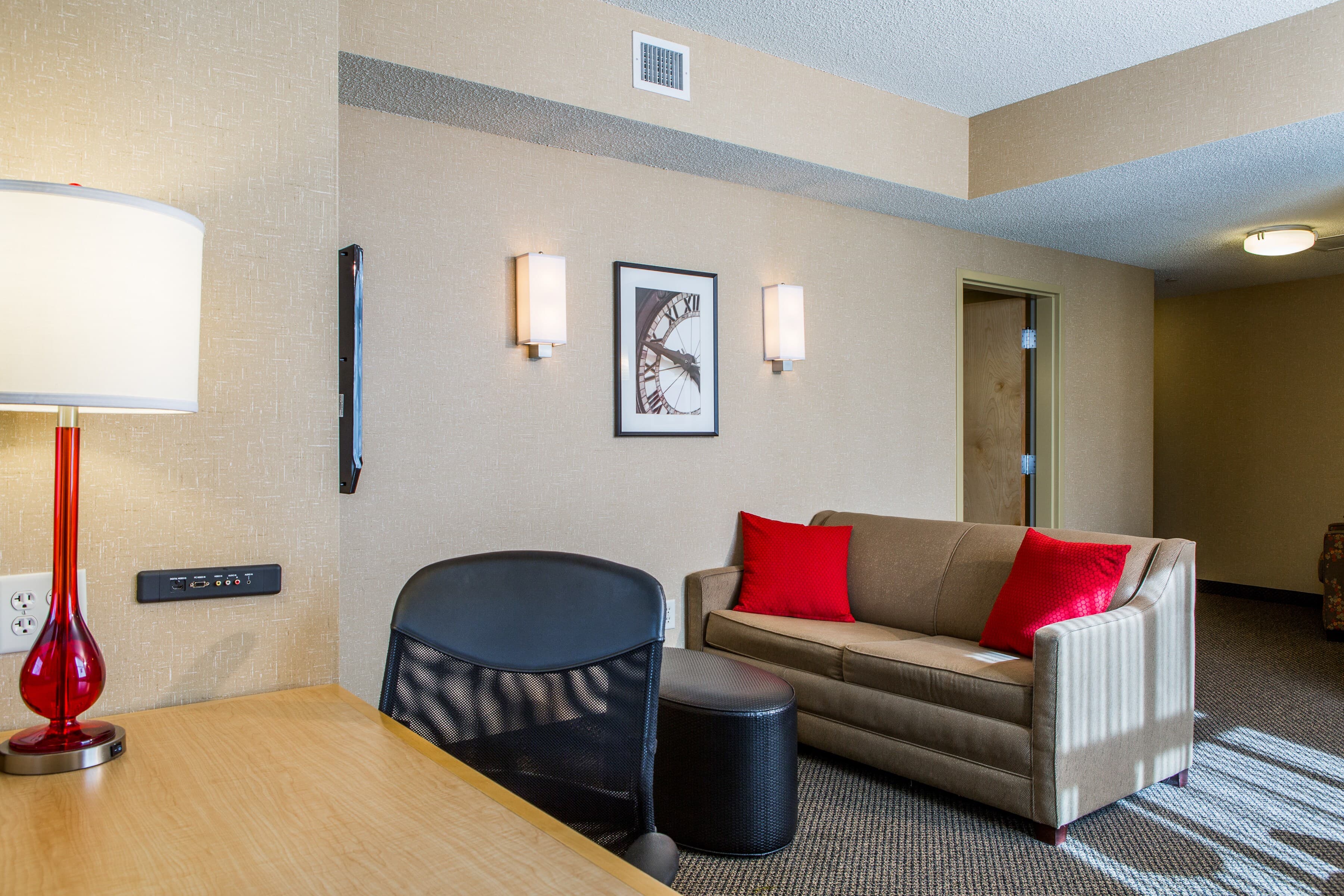 Cambria Hotel Raleigh-Durham Airport — 10