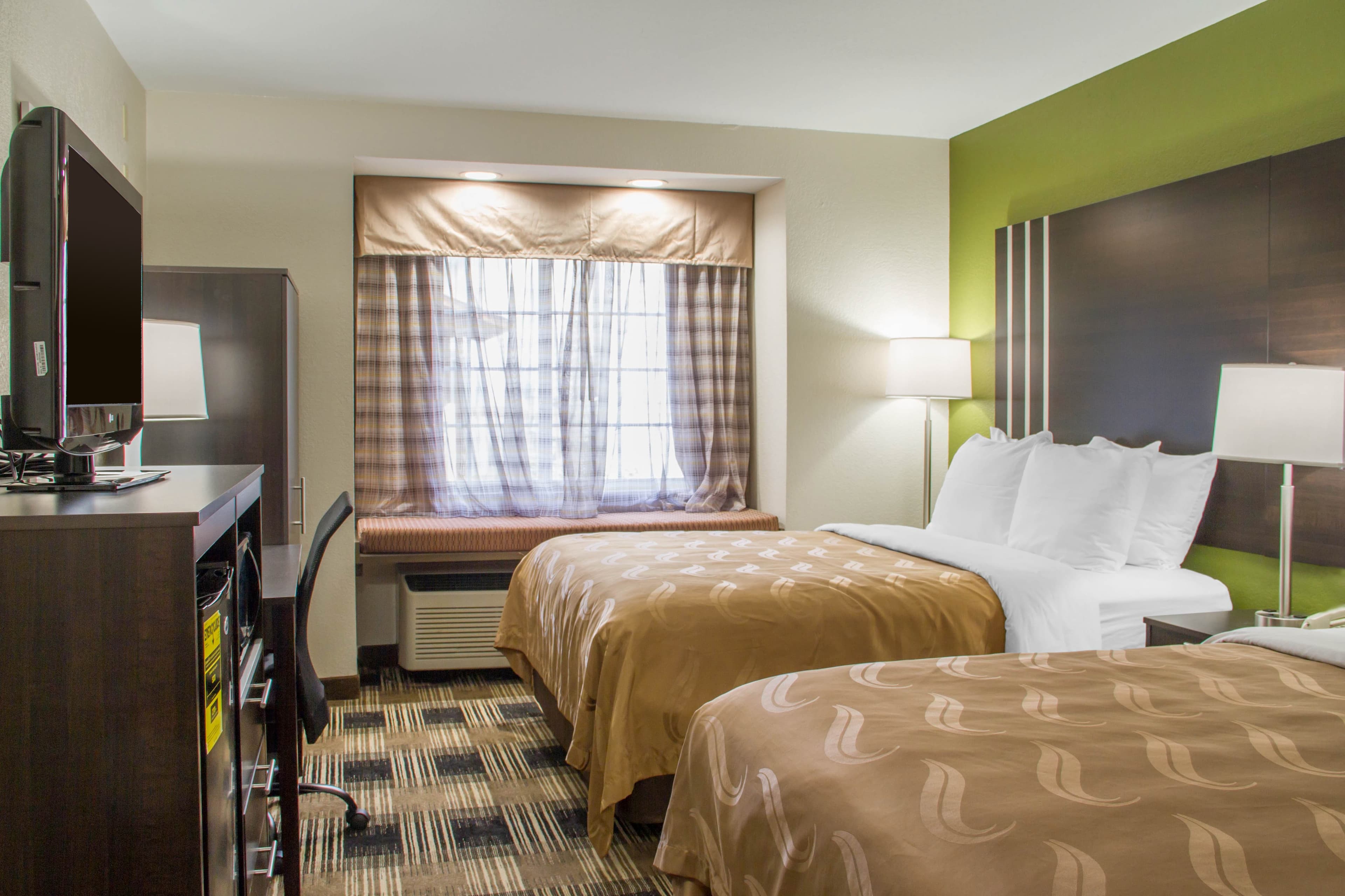 Quality Inn & Suites Maggie Valley - Cherokee Area — 4