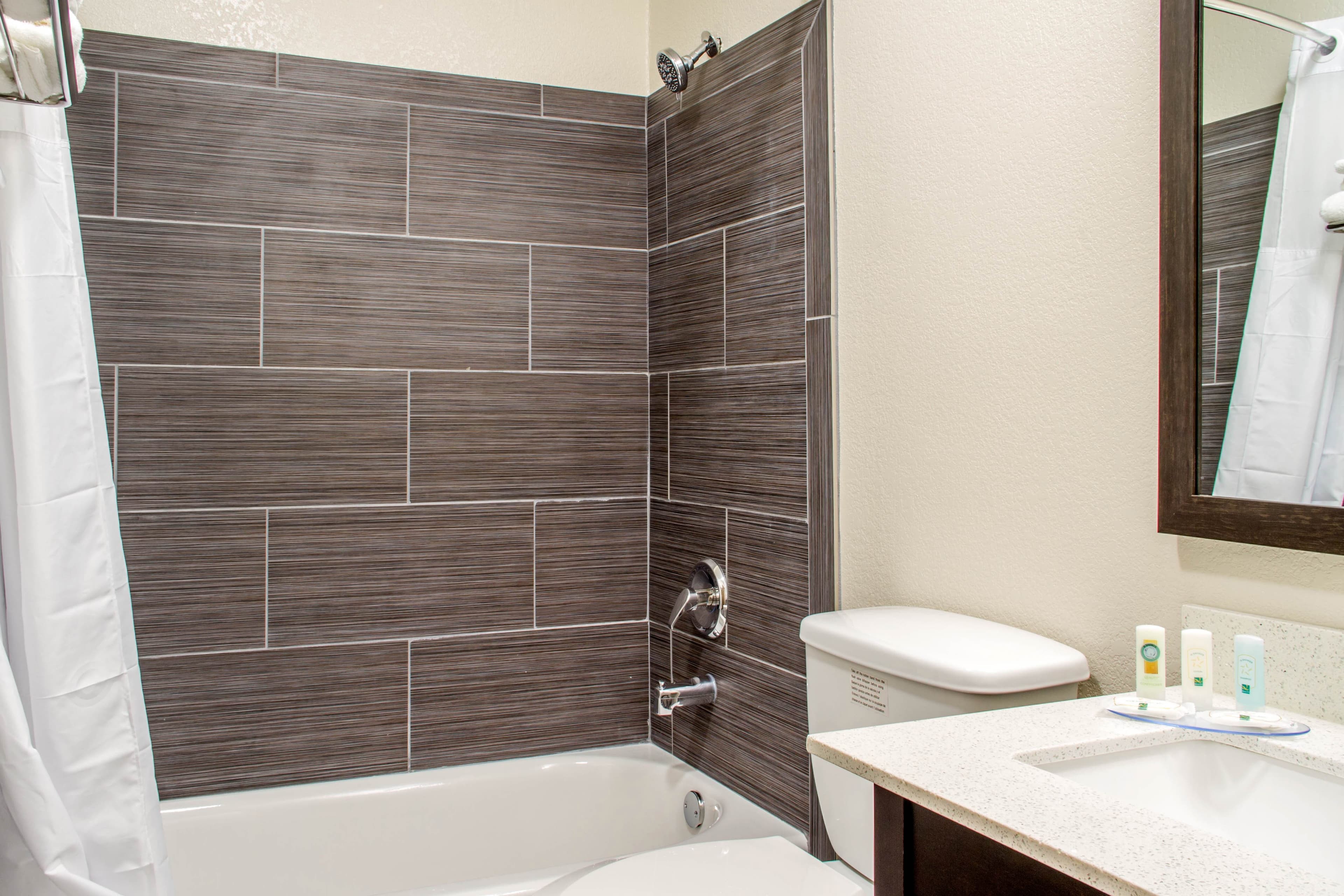 Quality Inn & Suites Maggie Valley - Cherokee Area — 12