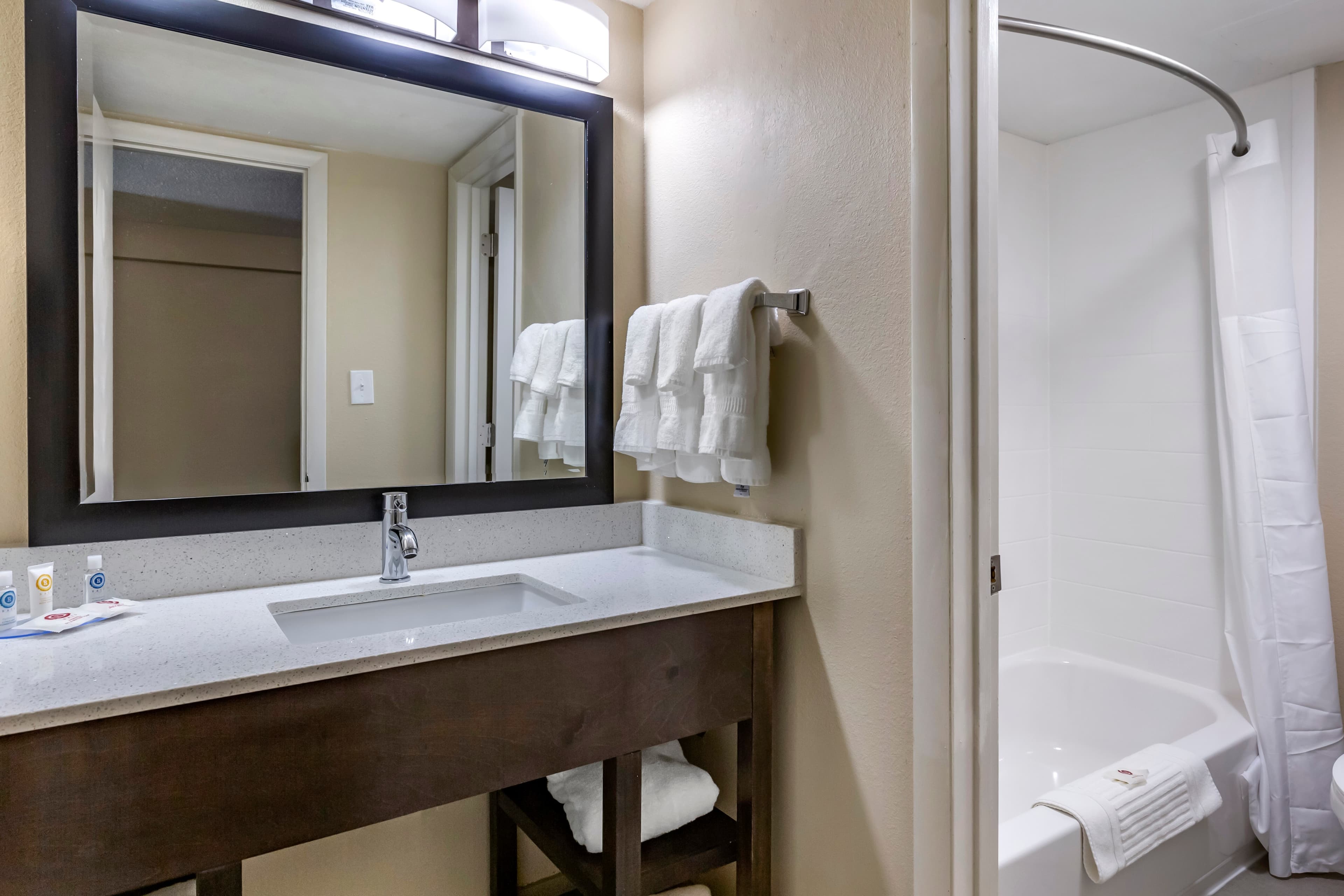 Comfort Inn & Suites Spring Lake - Fayetteville near Fort Bragg — 29