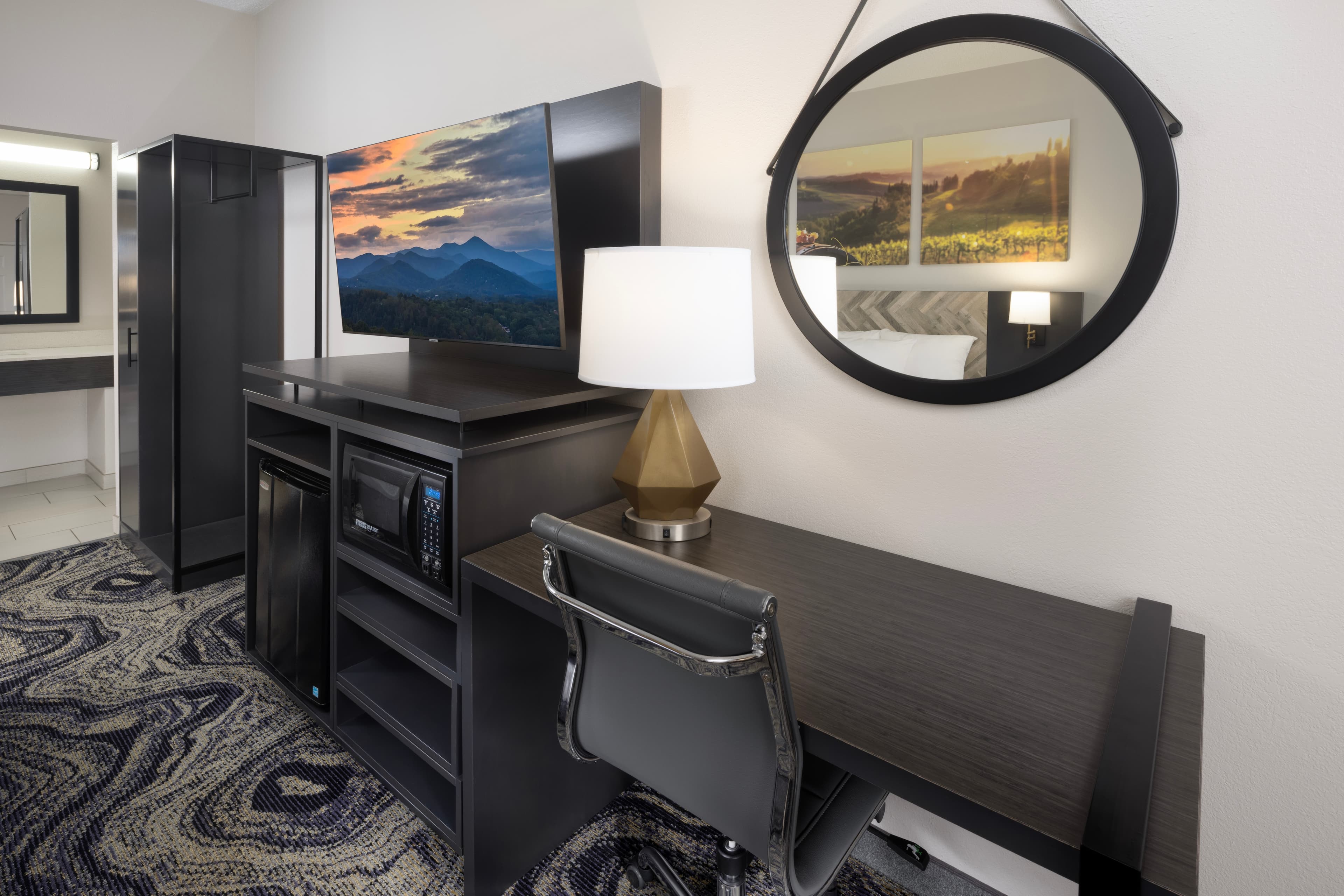 Clarion Pointe Biltmore Village — 9