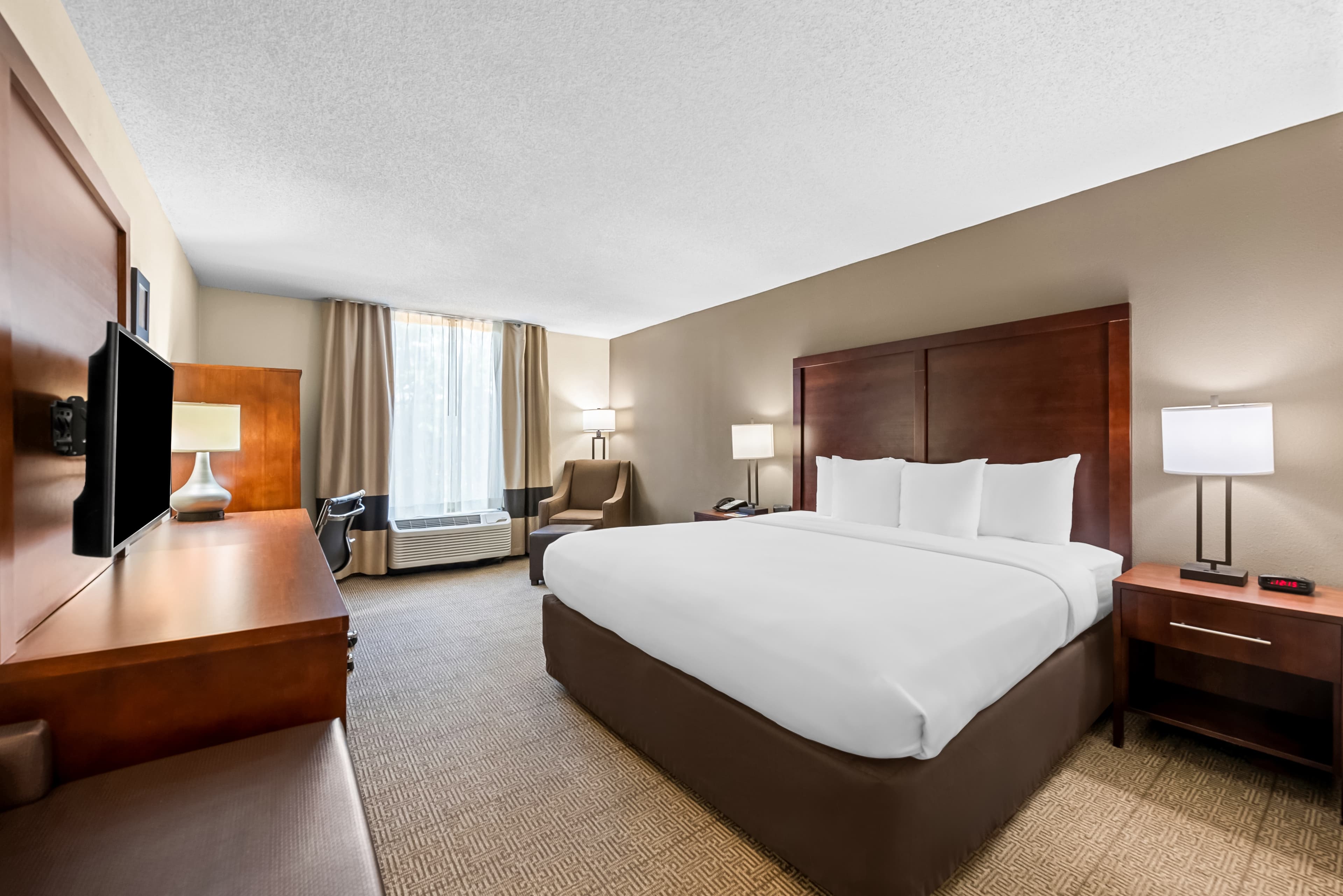 Comfort Inn & Suites Durham near Duke University - Image 5
