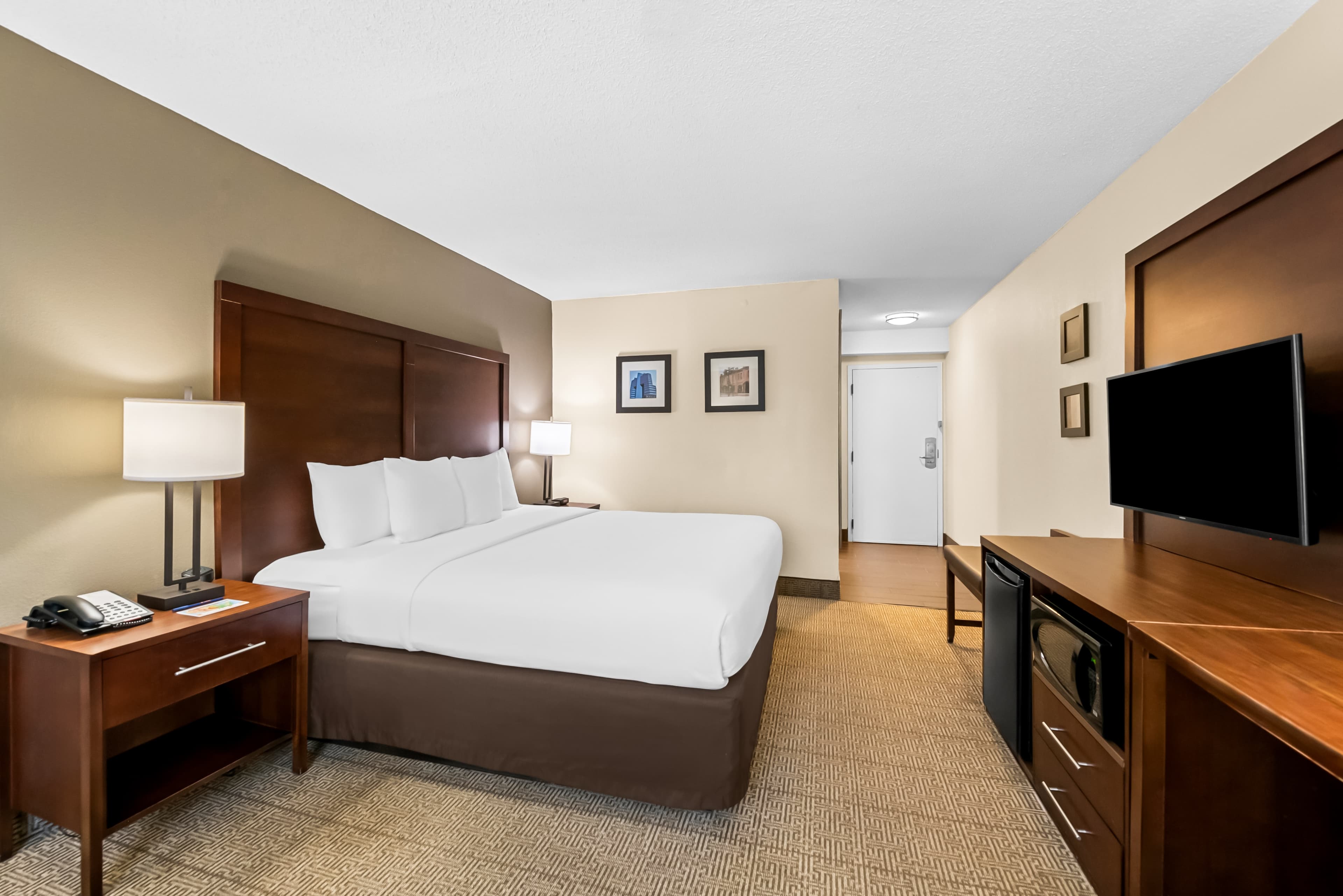 Comfort Inn & Suites Durham near Duke University — 7