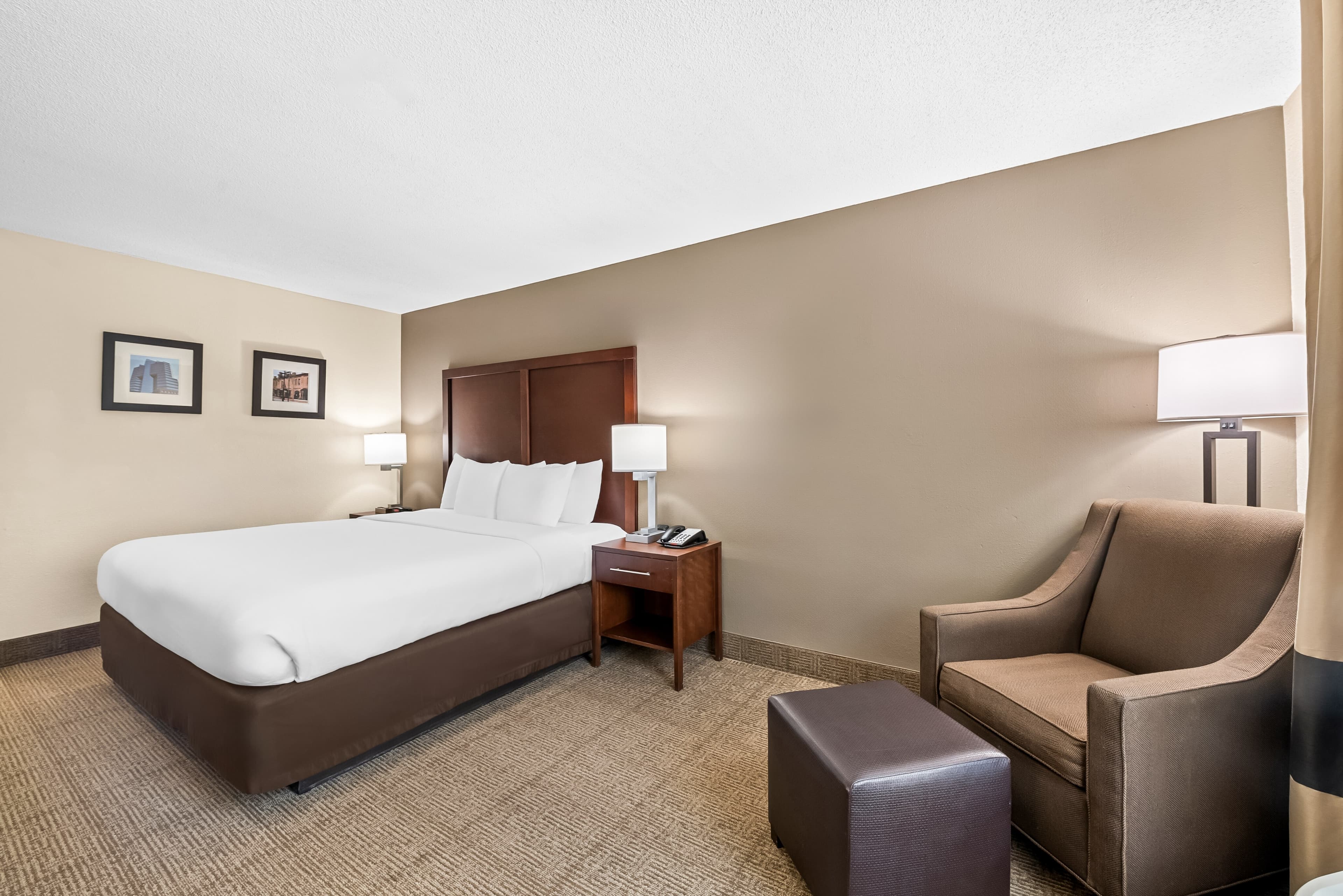 Comfort Inn & Suites Durham near Duke University — 10