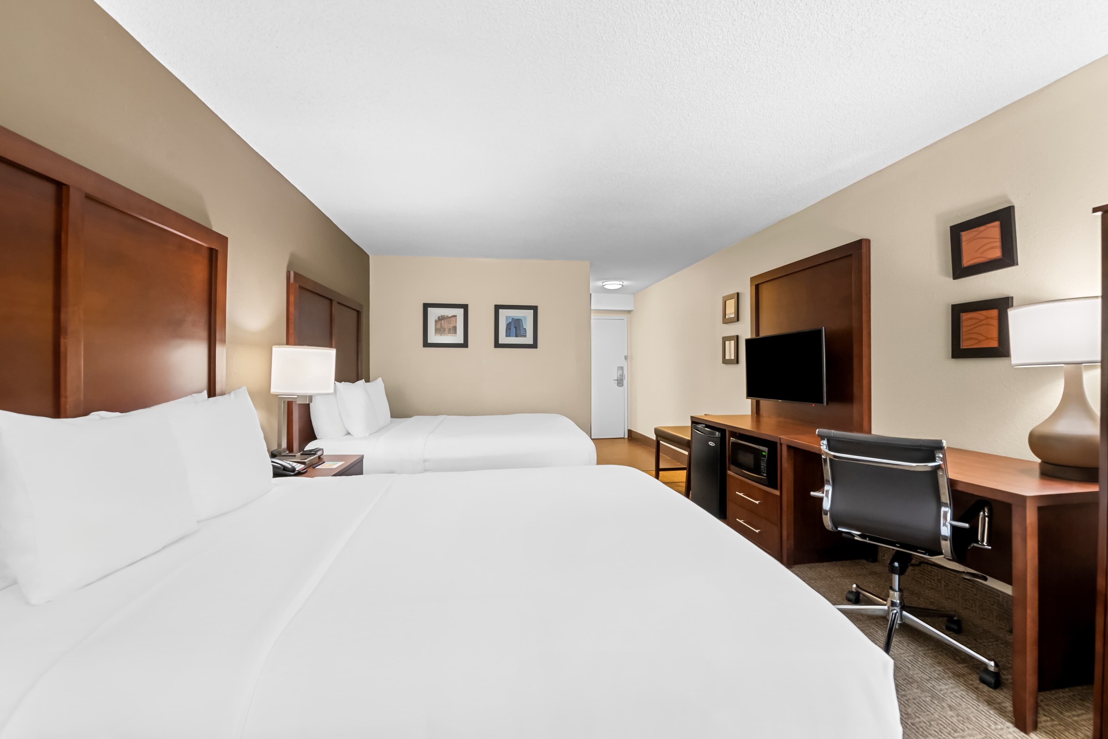 Comfort Inn & Suites Durham near Duke University — 14