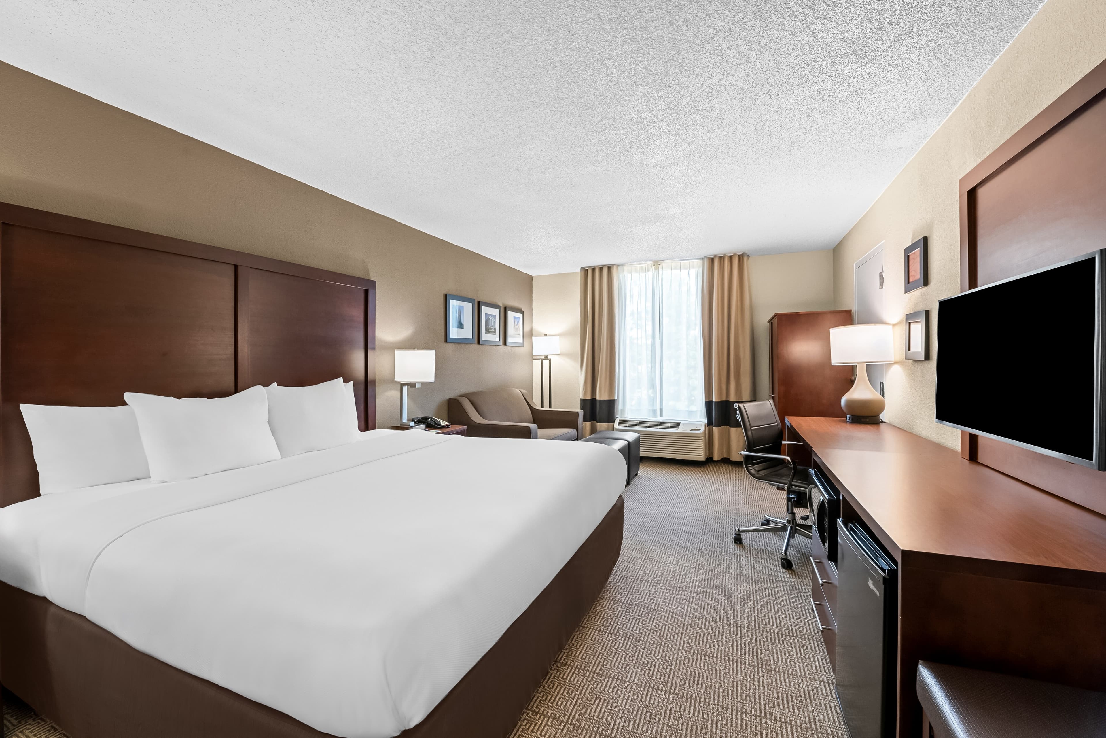 Comfort Inn & Suites Durham near Duke University — 16