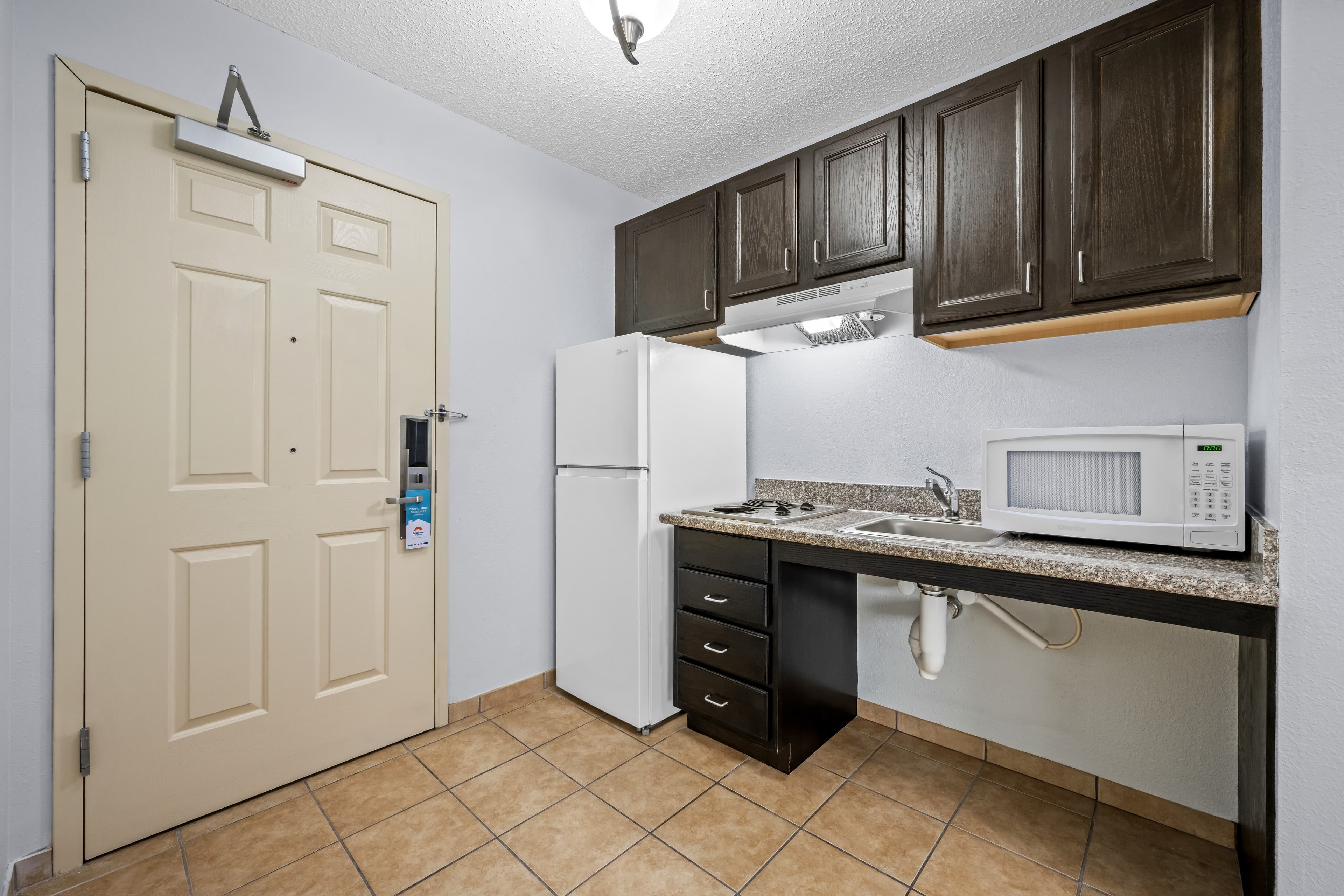 Suburban Studios Near Camp Lejeune — 11