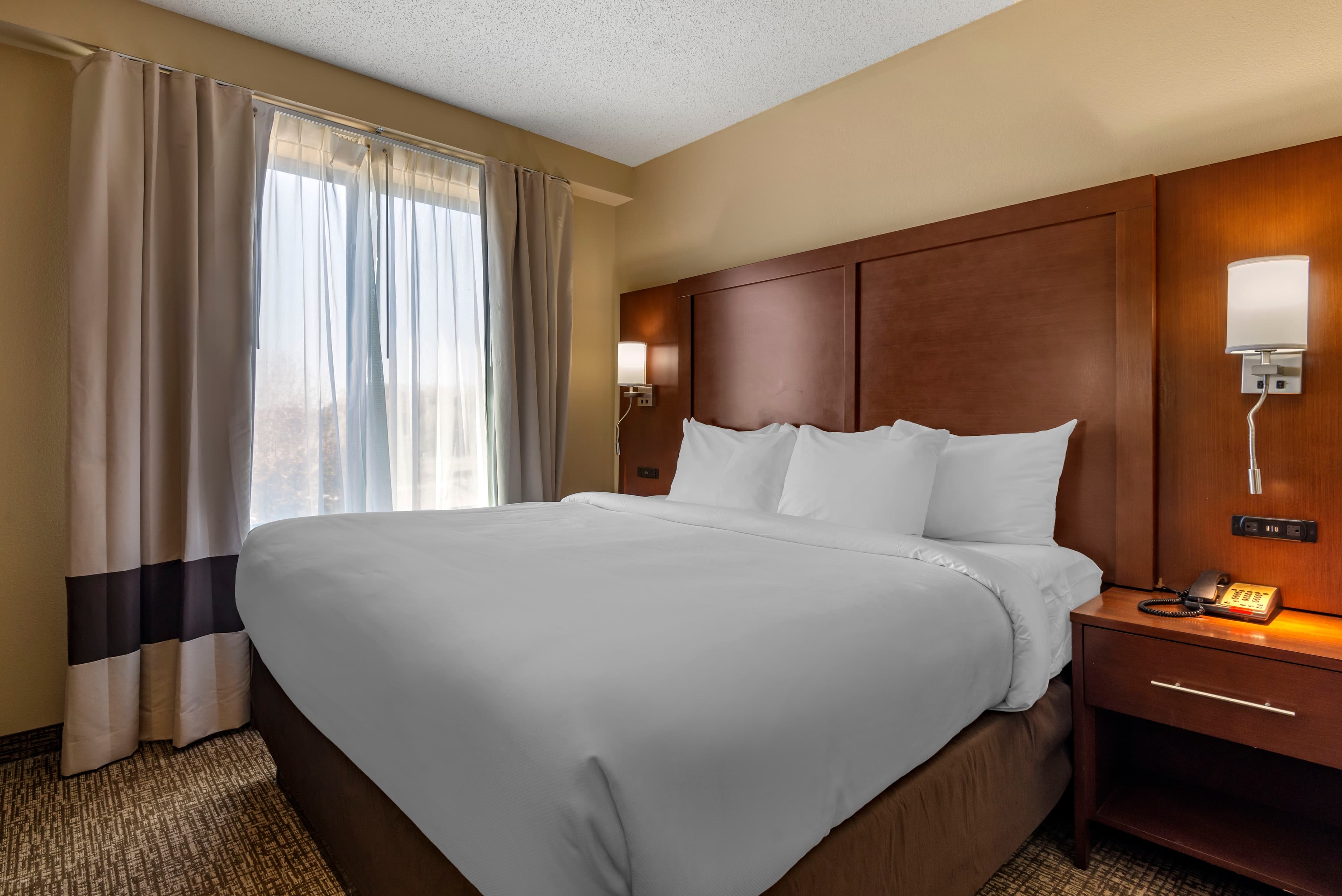 Comfort Suites Huntersville near Lake Norman — 13