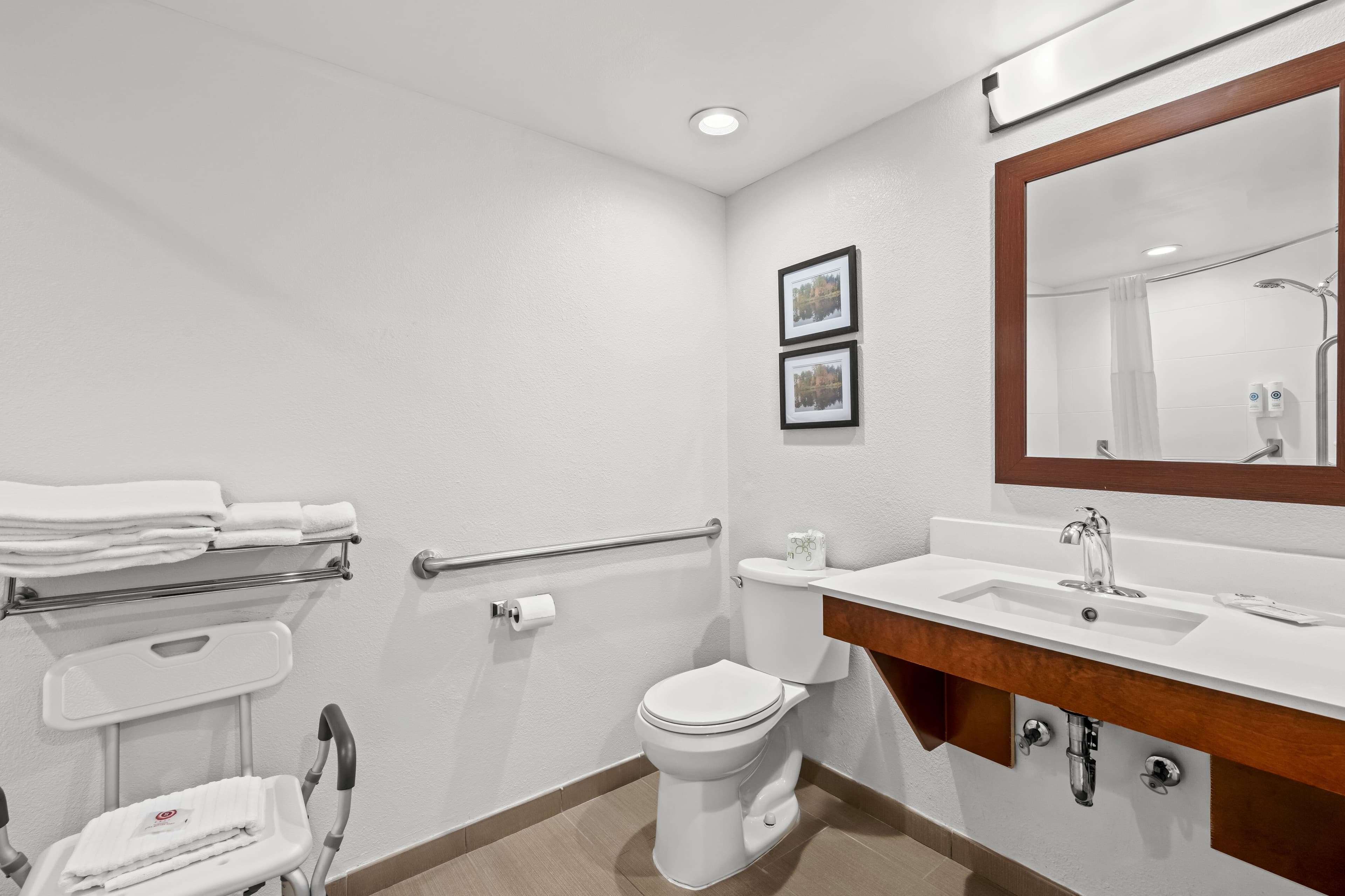Comfort Inn & Suites Oxford South - Image 5