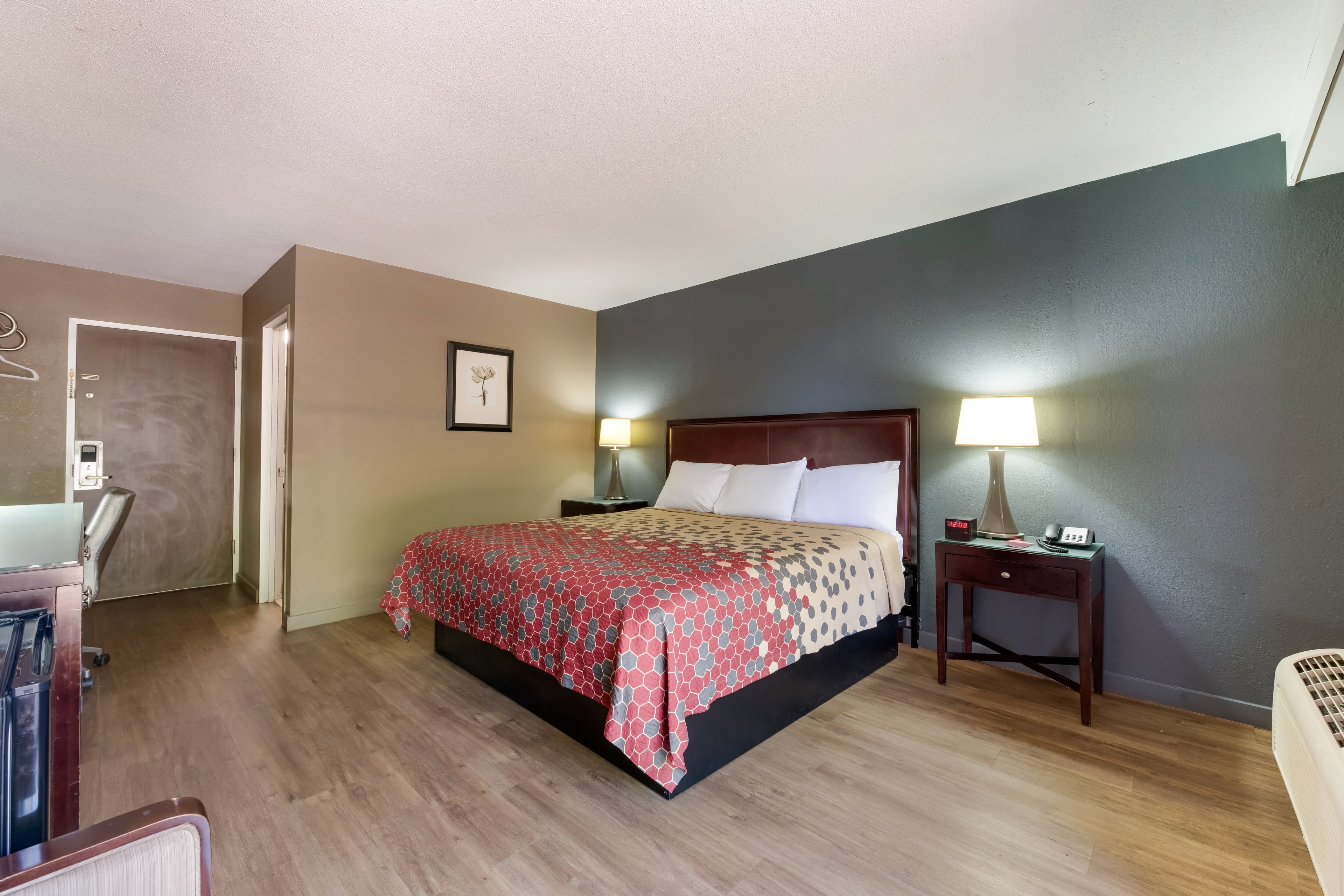 Econo Lodge High Point - Archdale — 9
