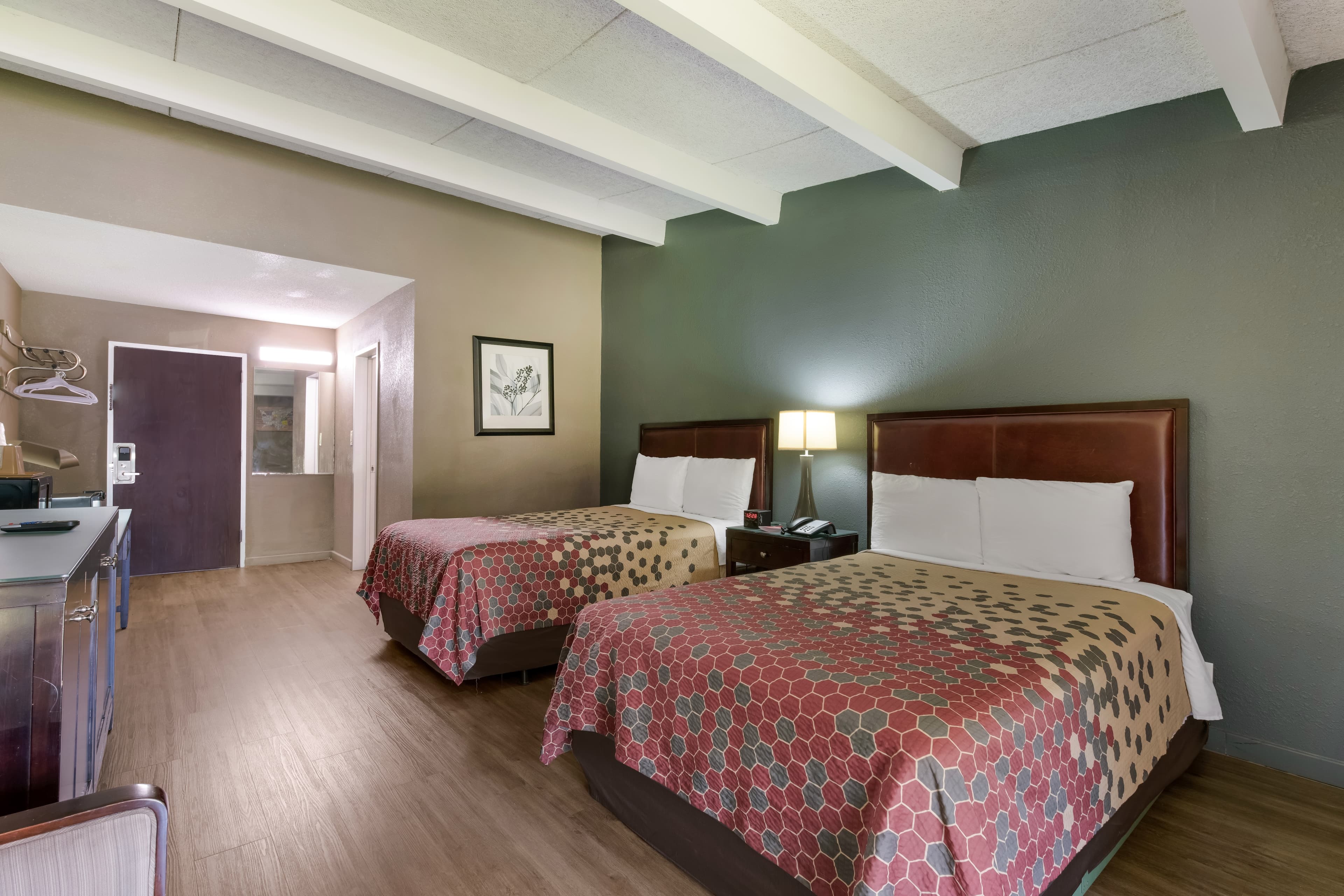 Econo Lodge High Point - Archdale - Image 4