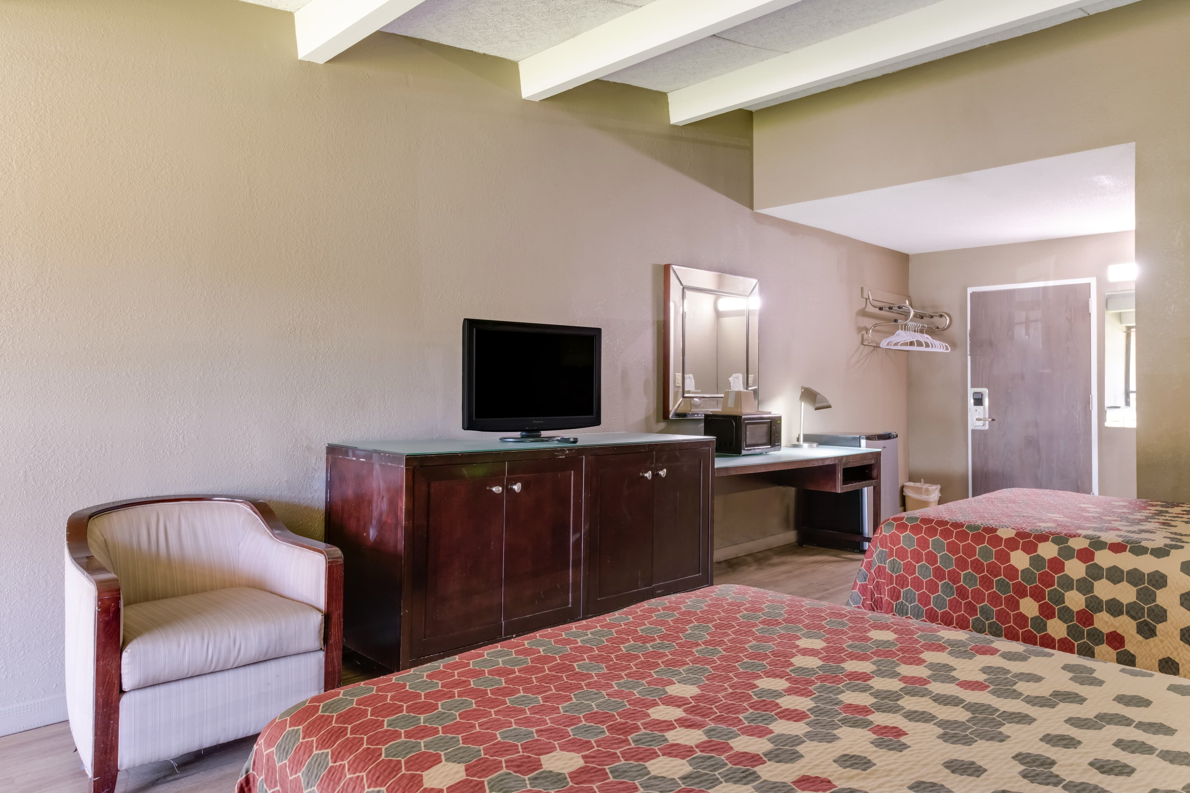 Econo Lodge High Point - Archdale — 6