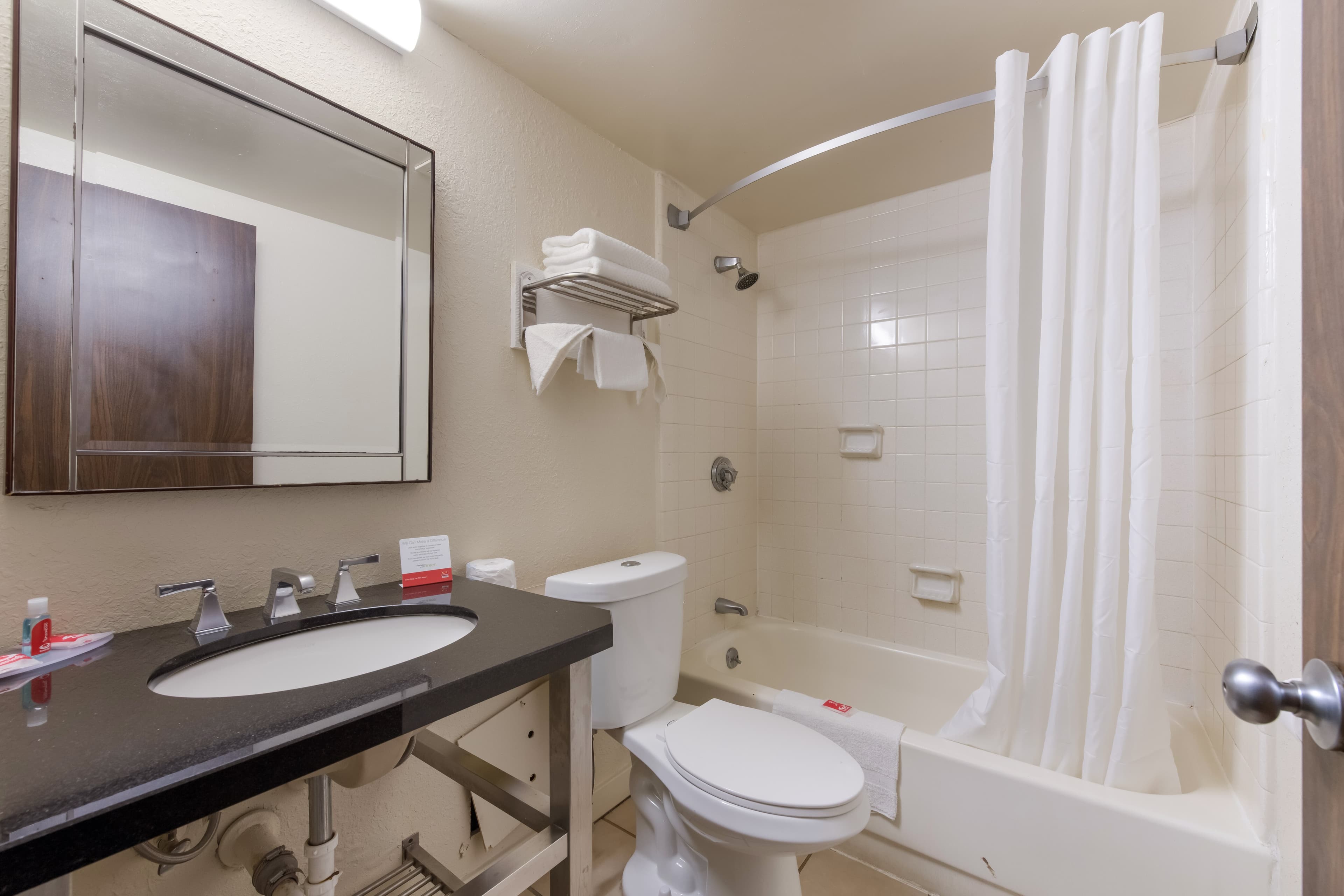 Econo Lodge High Point - Archdale - Image 3
