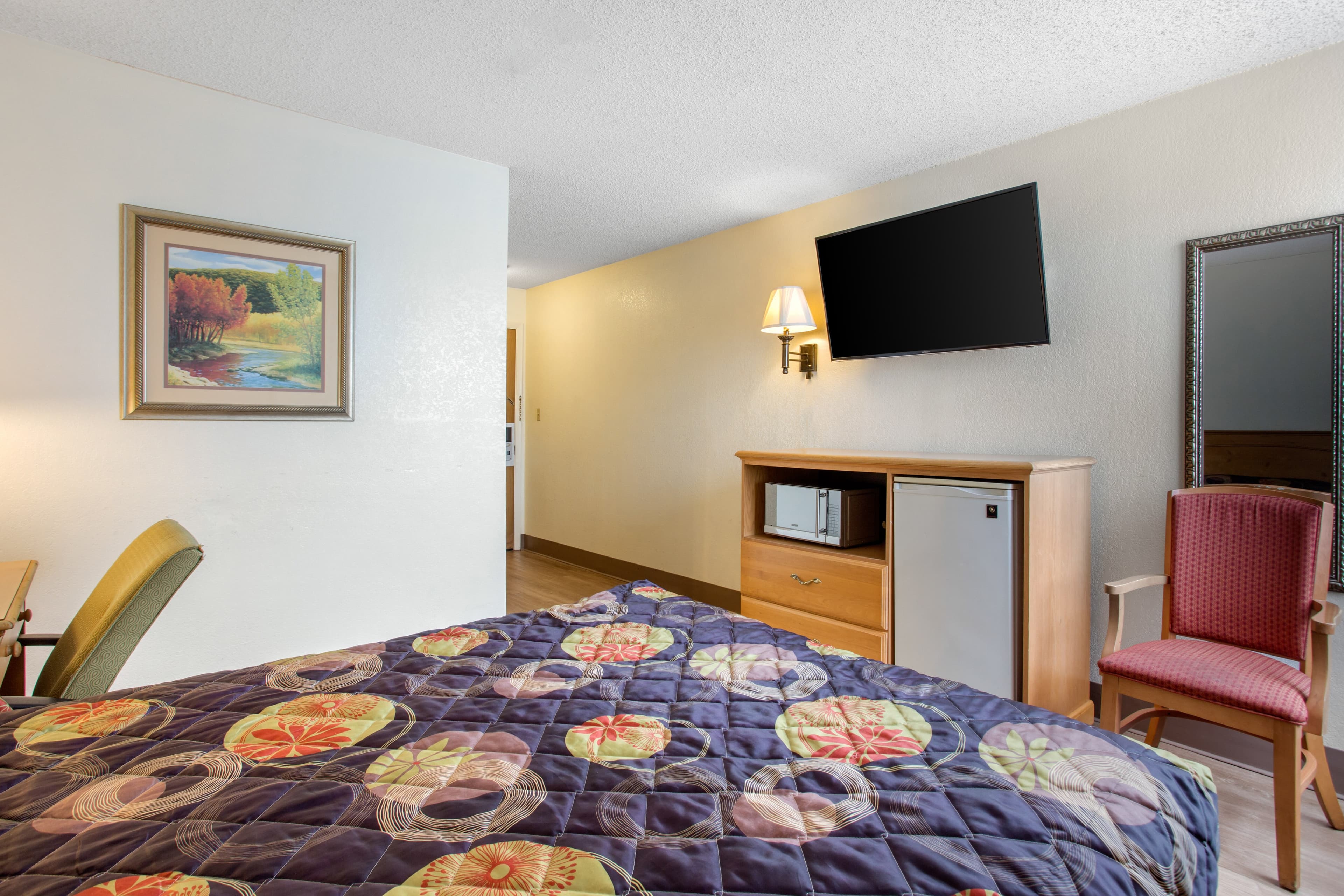 Rodeway Inn Asheville — 12