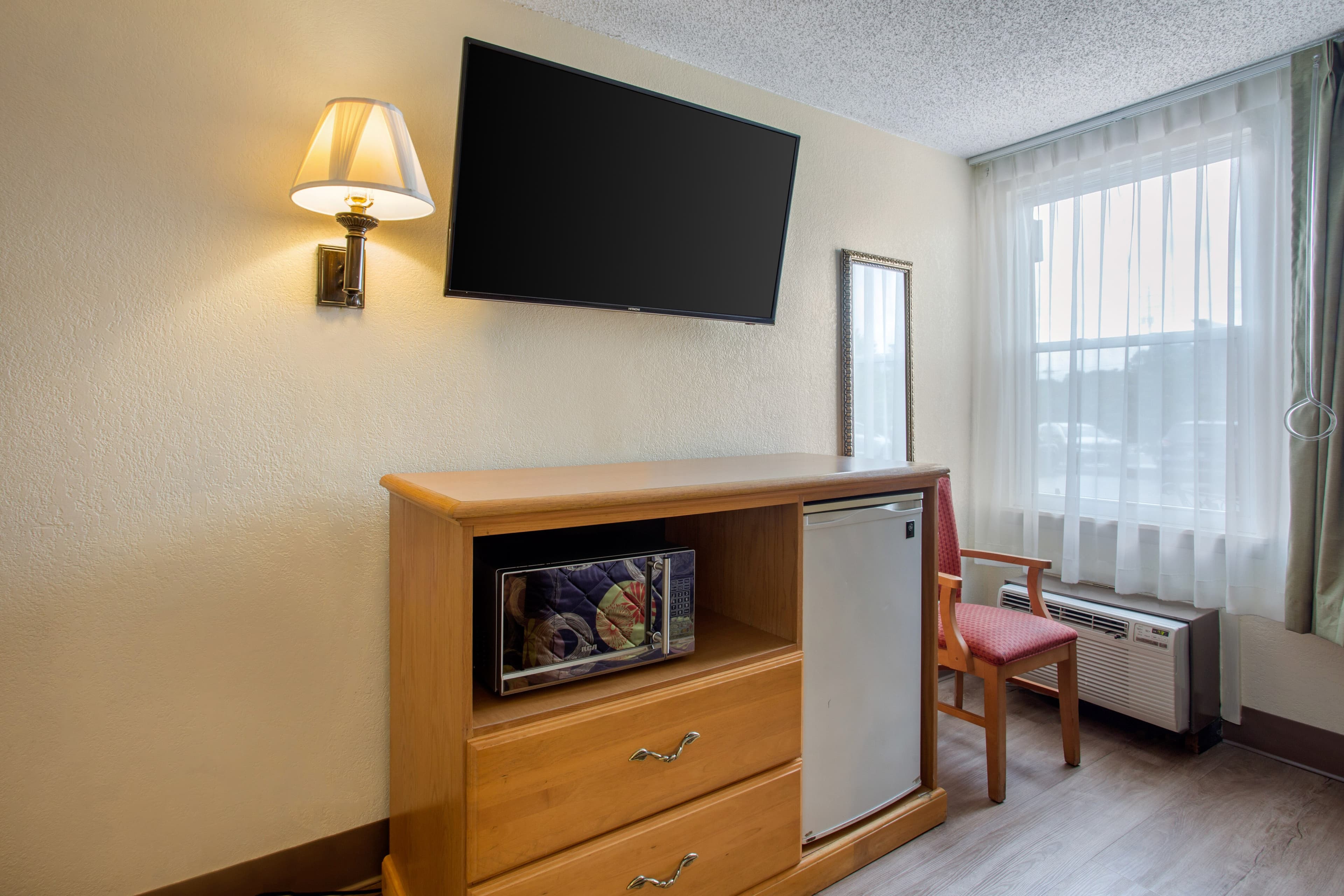 Rodeway Inn Asheville — 13
