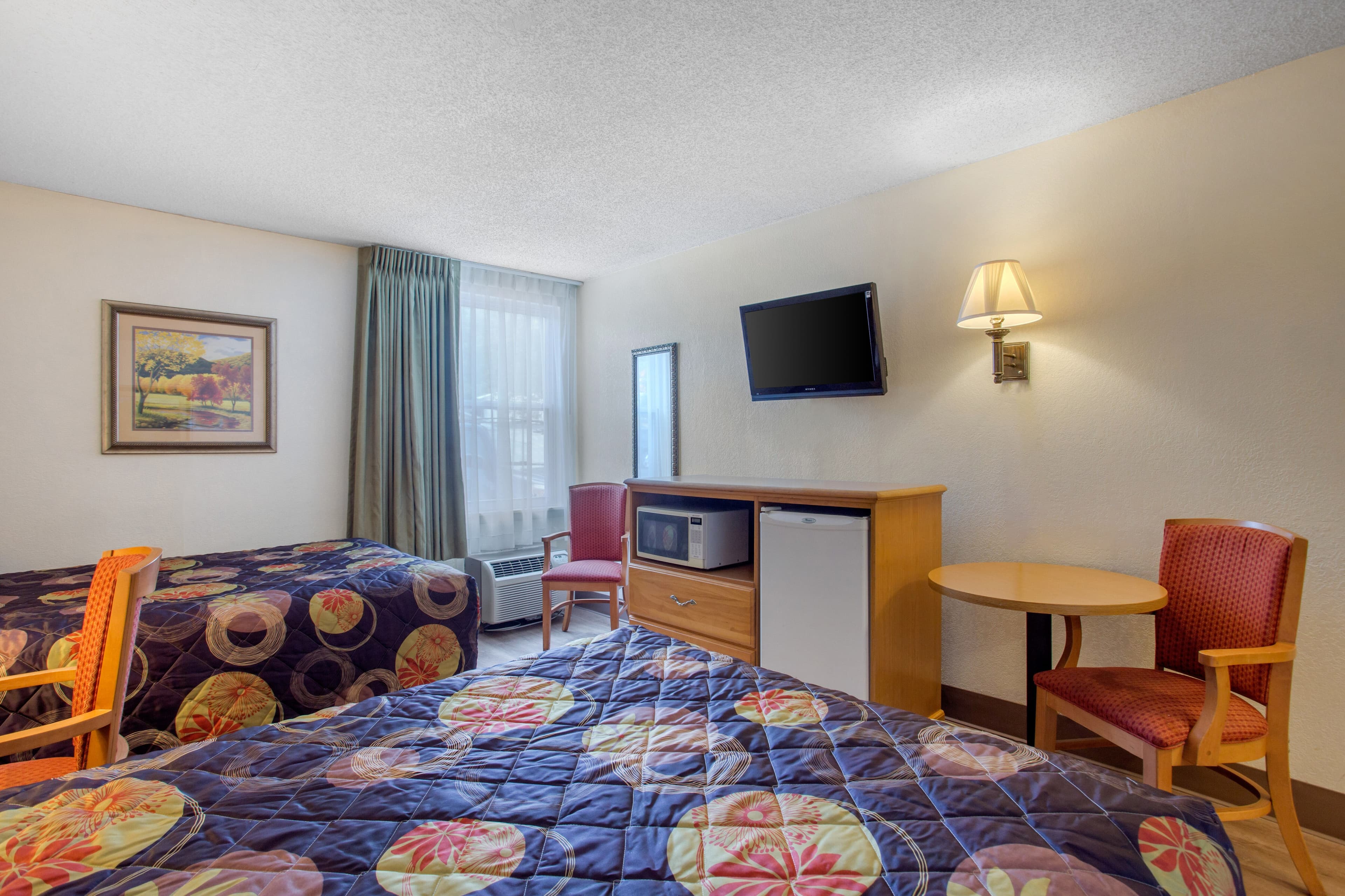 Rodeway Inn Asheville - Image 3