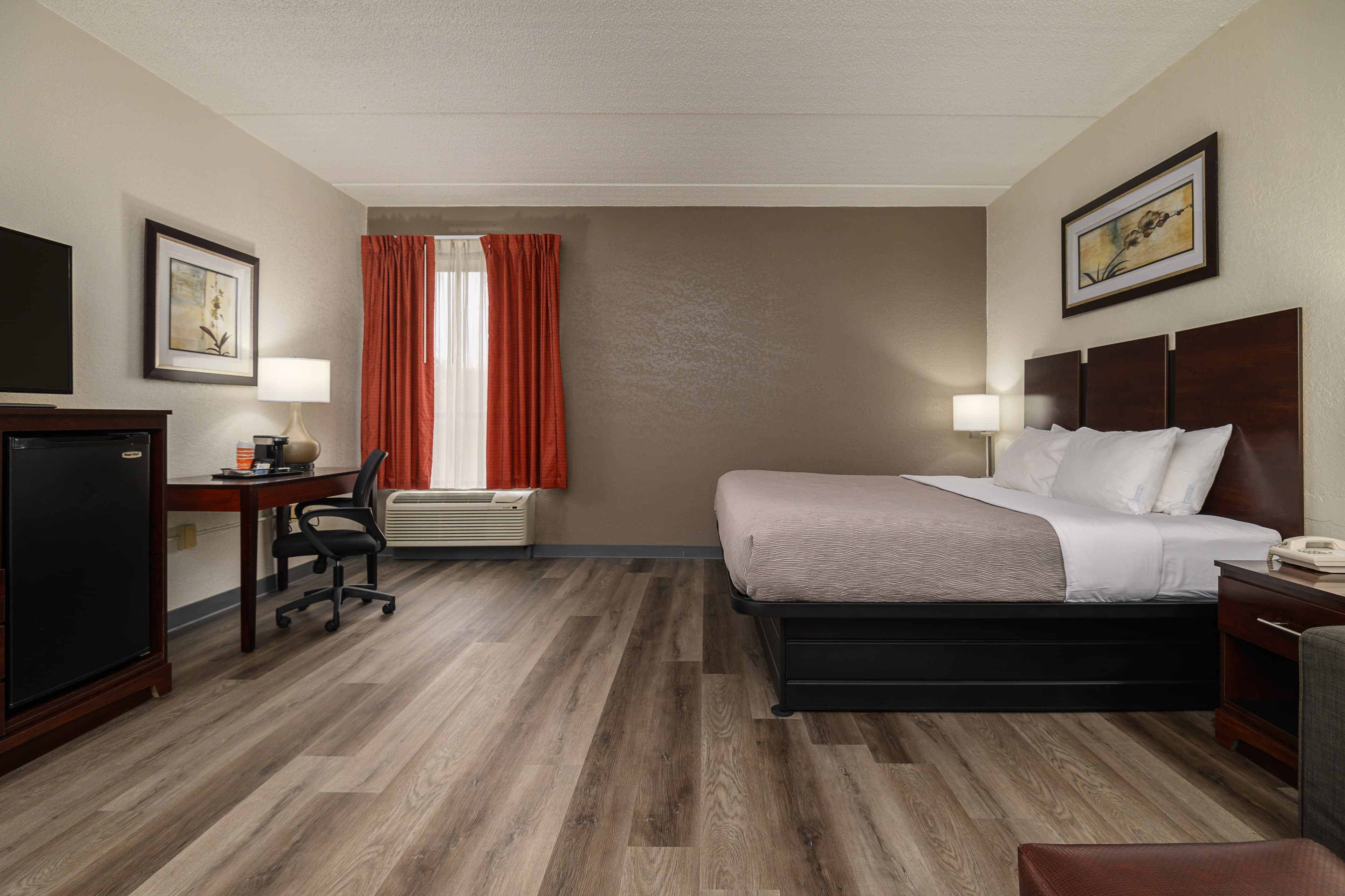 Quality Inn & Suites Lexington South - Image 2